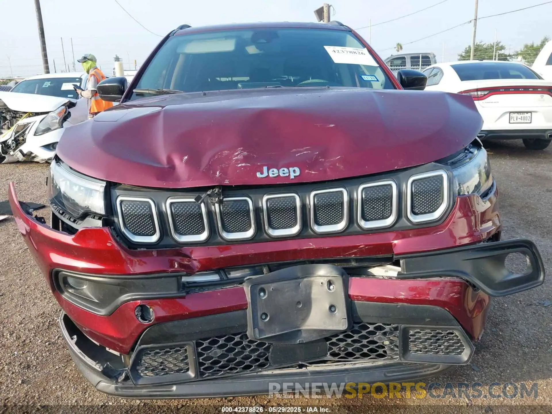12 Photograph of a damaged car 3C4NJCBB9NT109506 JEEP COMPASS 2022