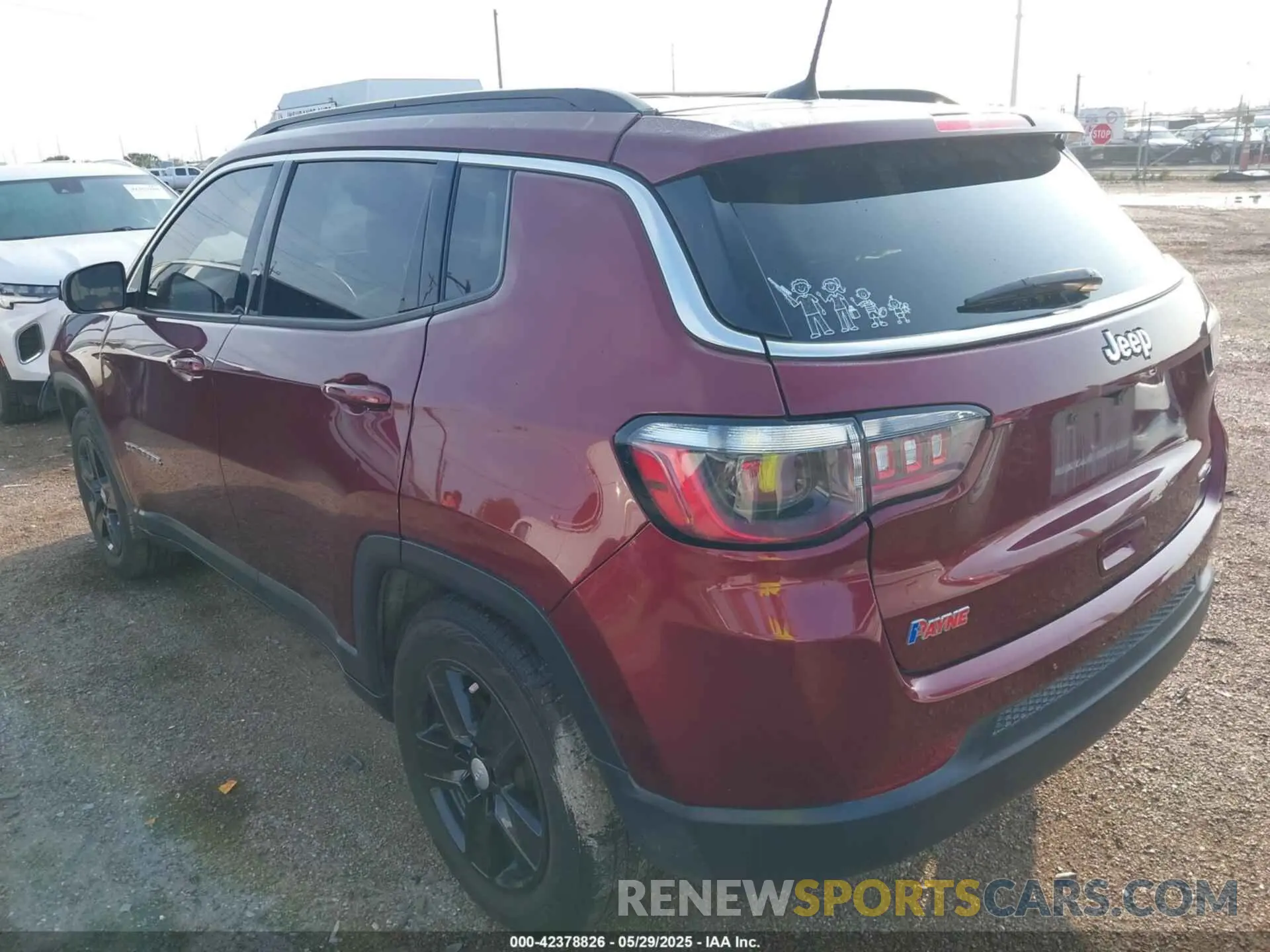 3 Photograph of a damaged car 3C4NJCBB9NT109506 JEEP COMPASS 2022