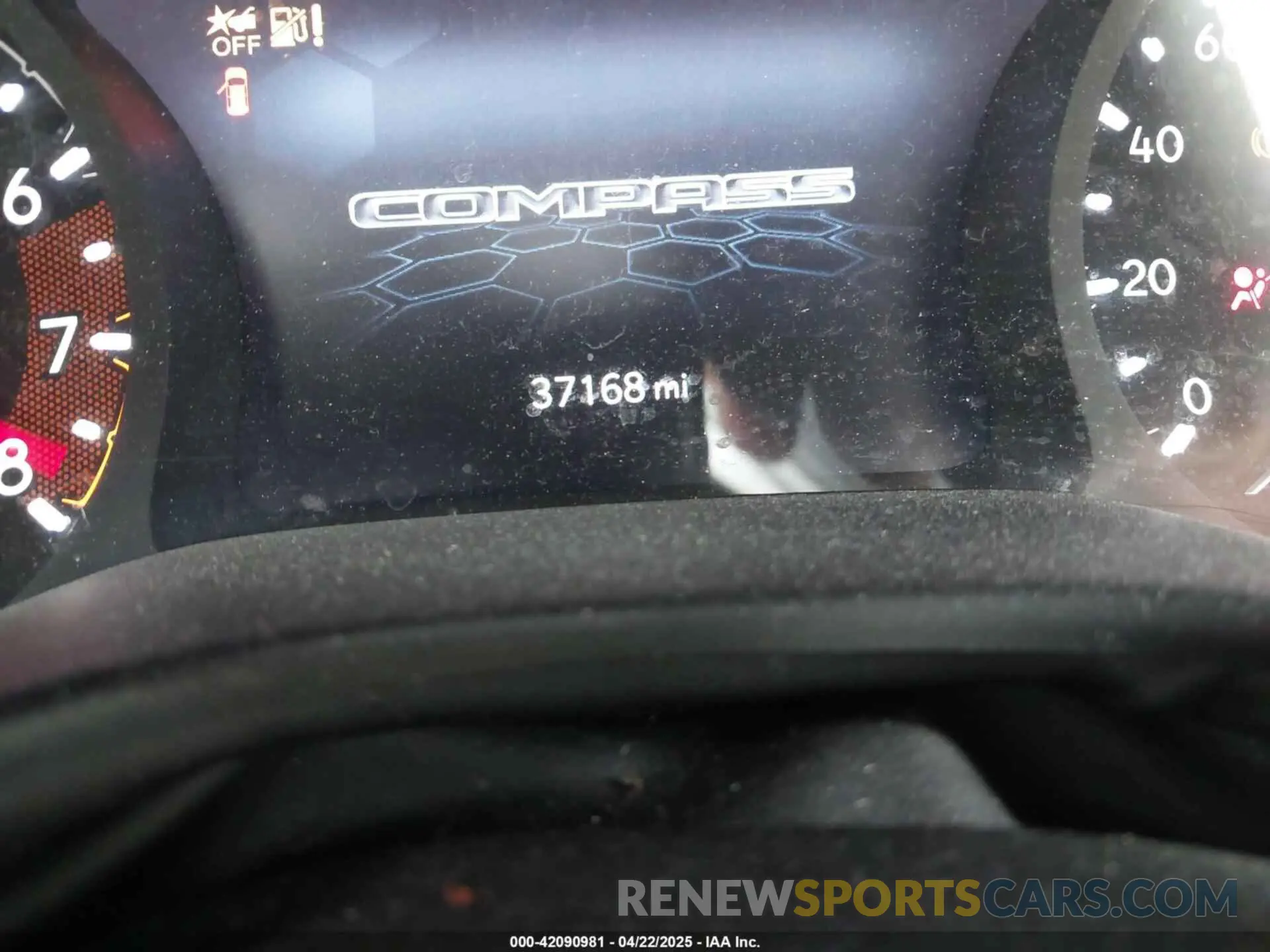 16 Photograph of a damaged car 3C4NJCBB9NT187445 JEEP COMPASS 2022