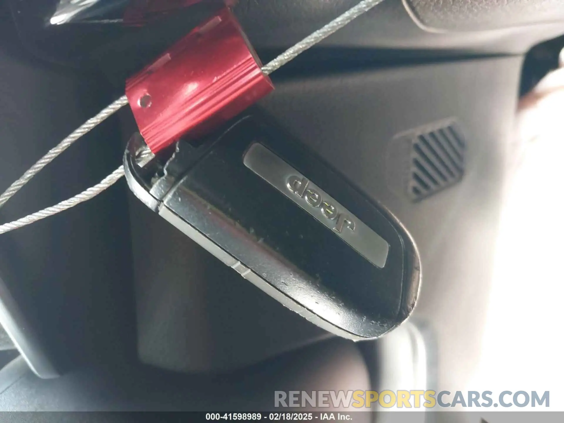 11 Photograph of a damaged car 3C4NJCBB9NT192399 JEEP COMPASS 2022