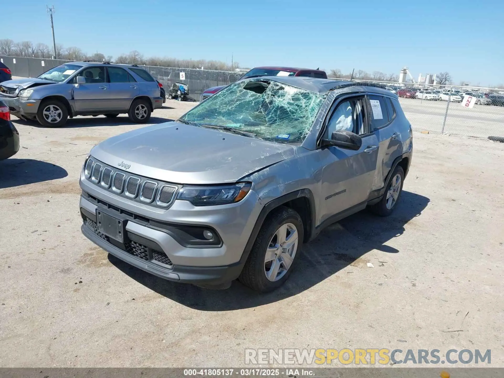 2 Photograph of a damaged car 3C4NJCBB9NT192421 JEEP COMPASS 2022