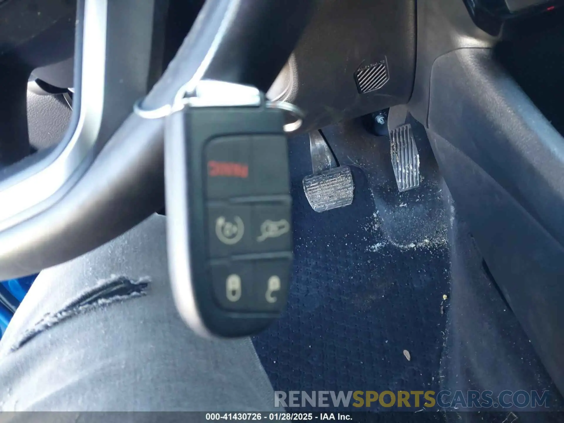 11 Photograph of a damaged car 3C4NJCBB9NT229290 JEEP COMPASS 2022