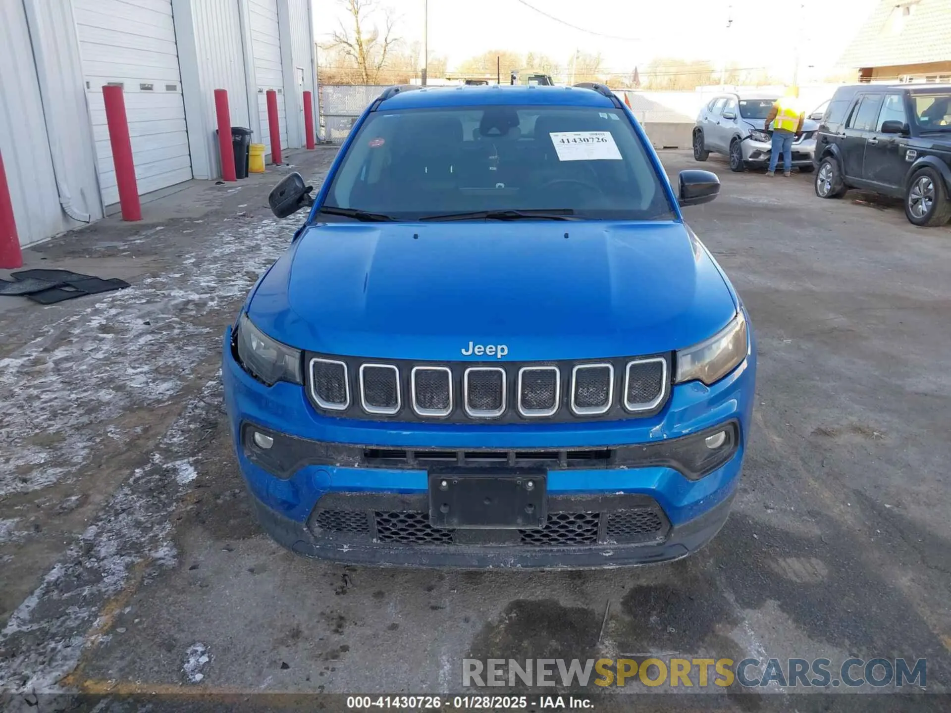 12 Photograph of a damaged car 3C4NJCBB9NT229290 JEEP COMPASS 2022