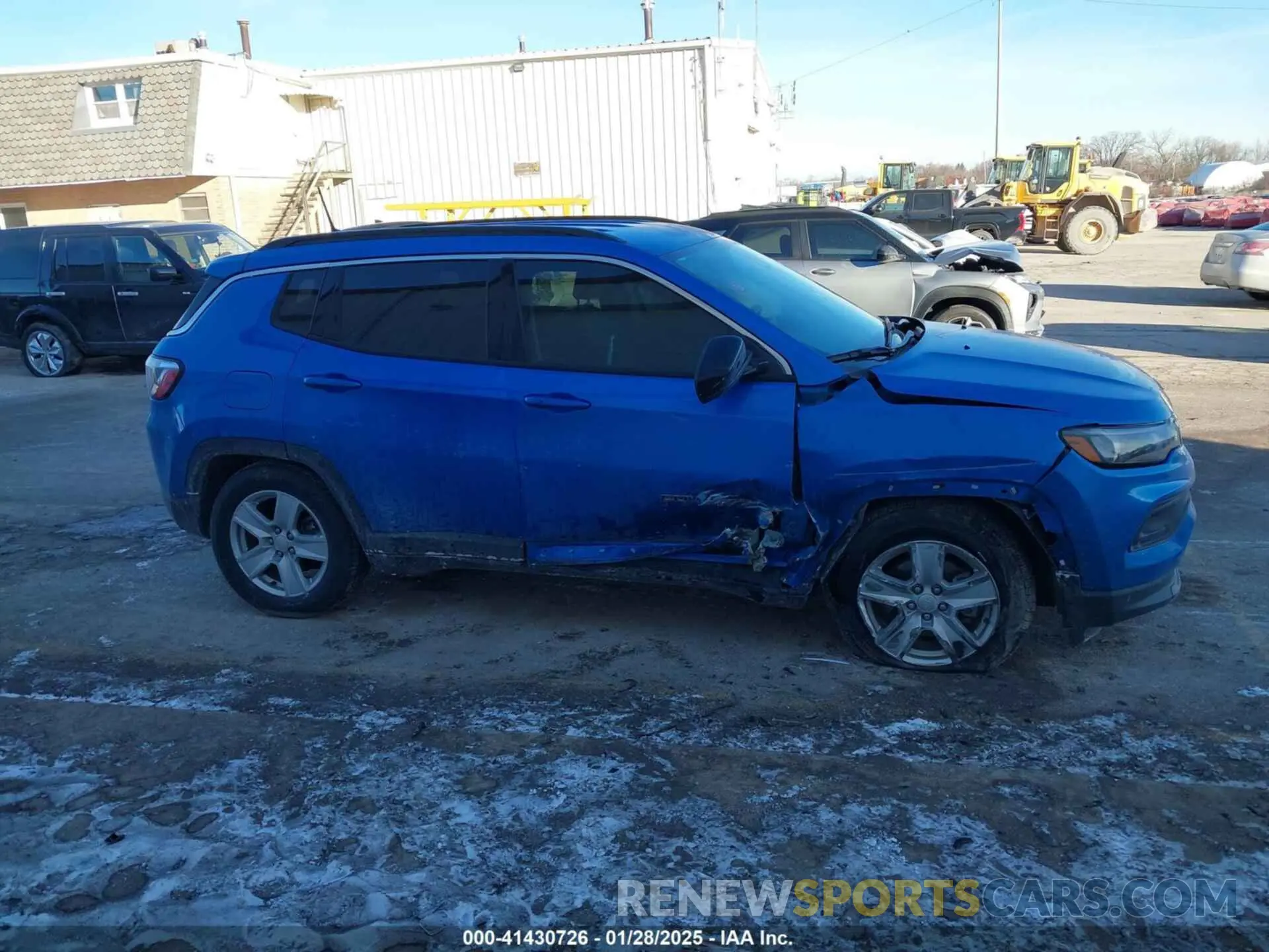 13 Photograph of a damaged car 3C4NJCBB9NT229290 JEEP COMPASS 2022