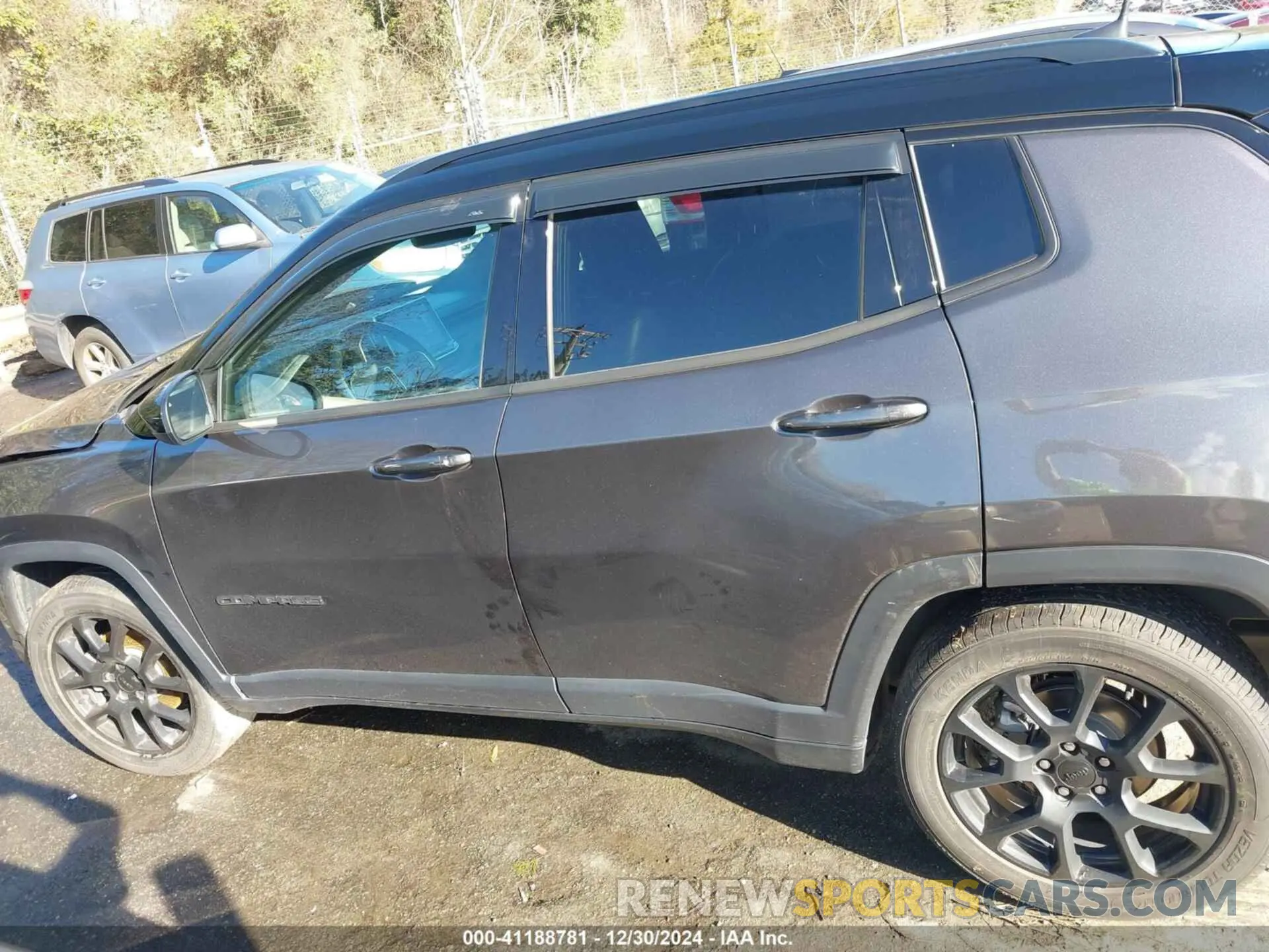 14 Photograph of a damaged car 3C4NJCBBXNT188054 JEEP COMPASS 2022