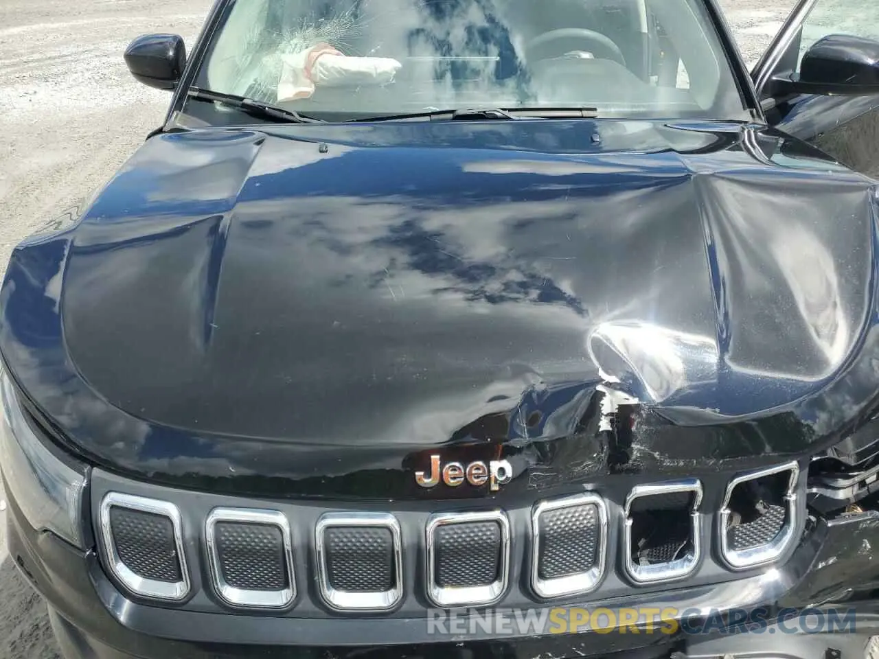 12 Photograph of a damaged car 3C4NJCBBXNT192492 JEEP COMPASS 2022