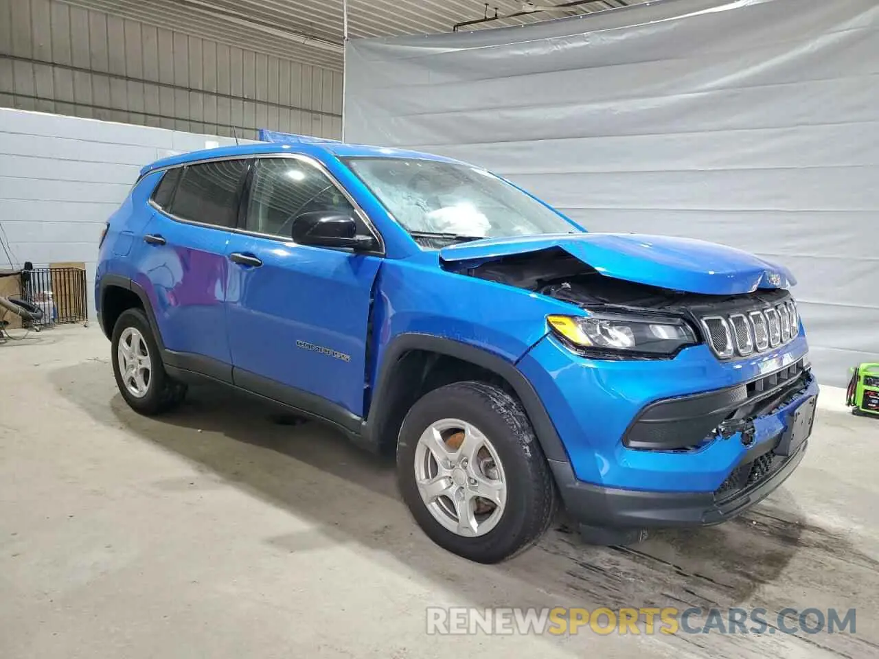 4 Photograph of a damaged car 3C4NJDAB0NT221070 JEEP COMPASS 2022