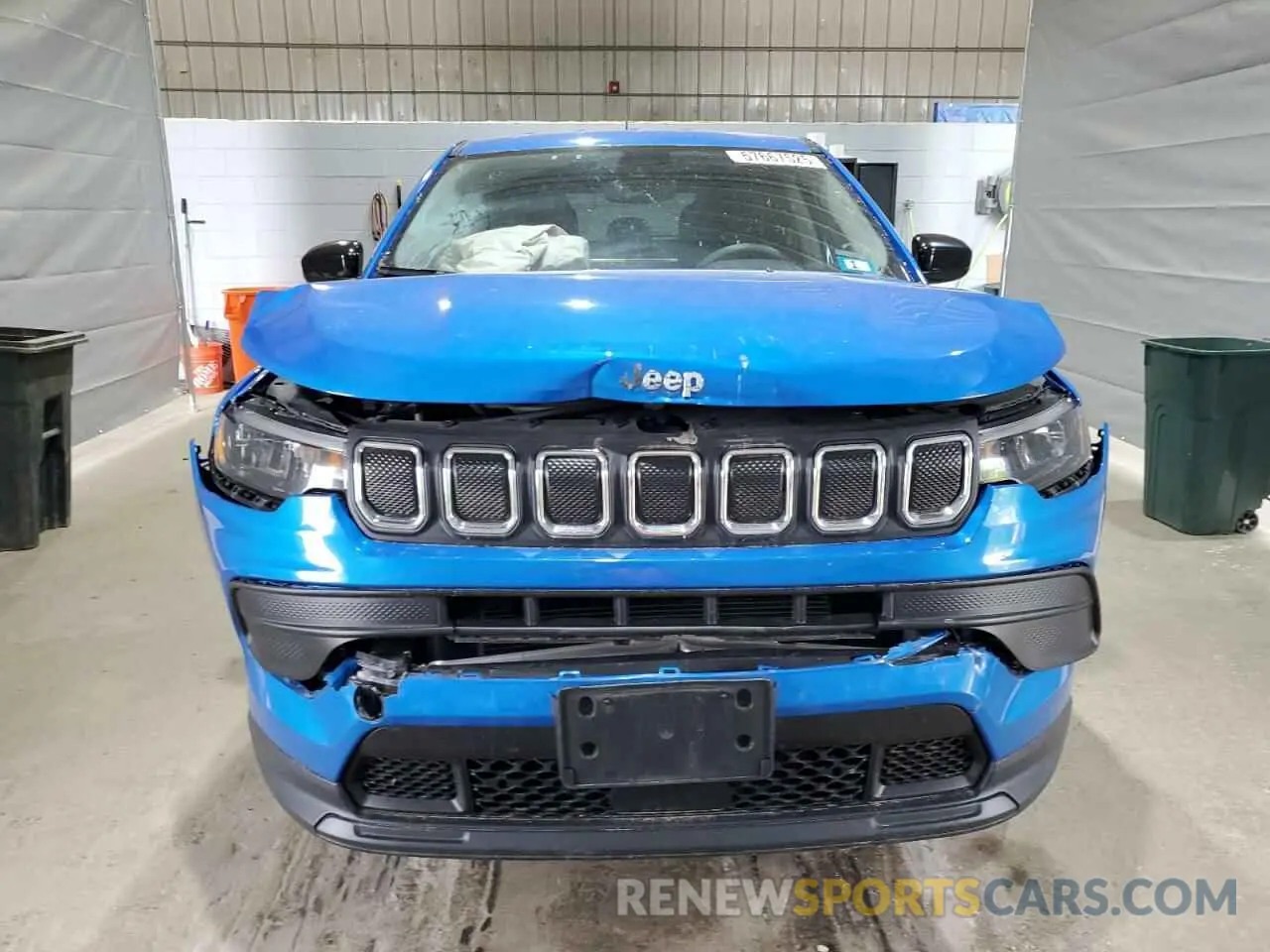 5 Photograph of a damaged car 3C4NJDAB0NT221070 JEEP COMPASS 2022