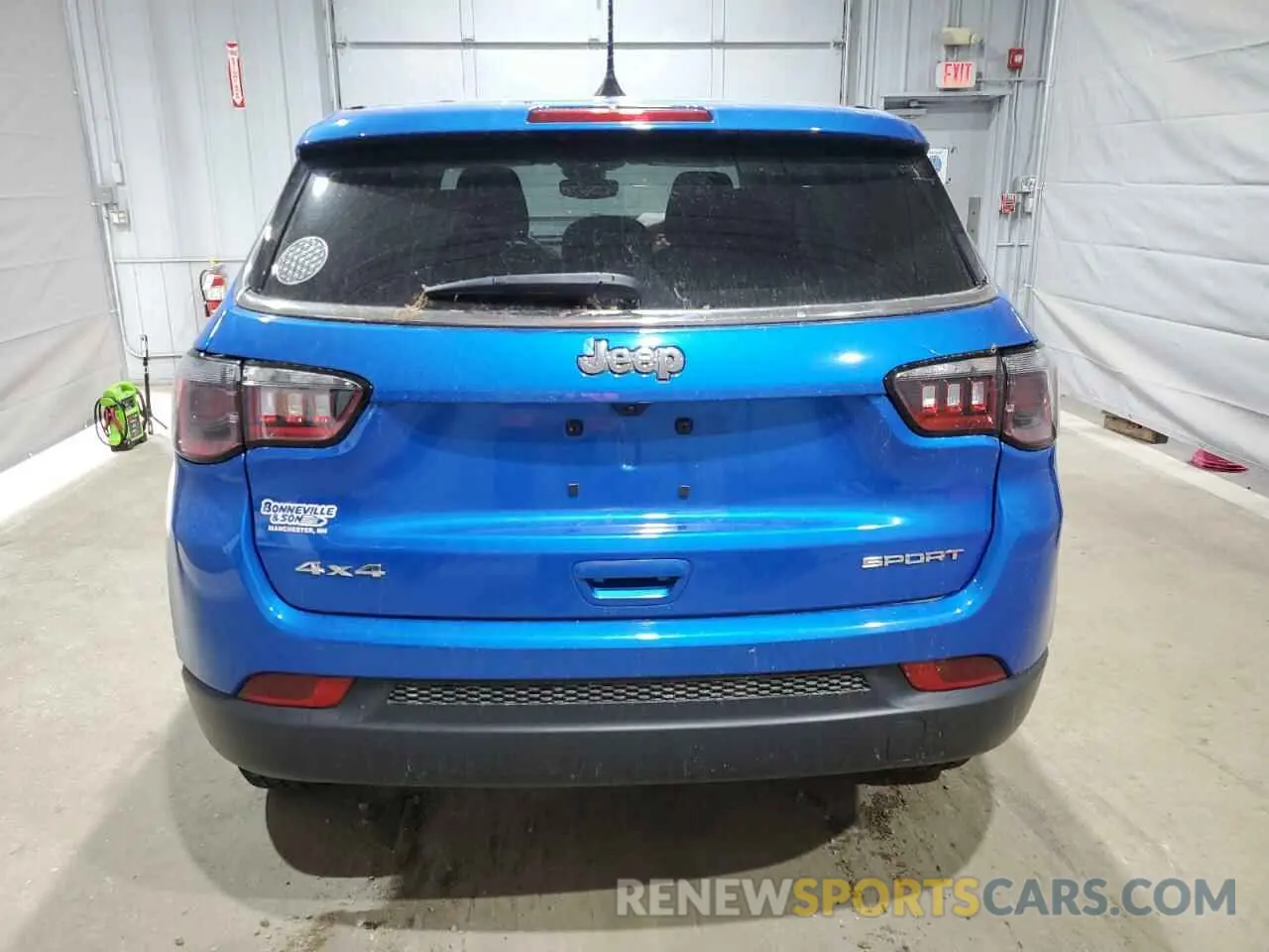 6 Photograph of a damaged car 3C4NJDAB0NT221070 JEEP COMPASS 2022