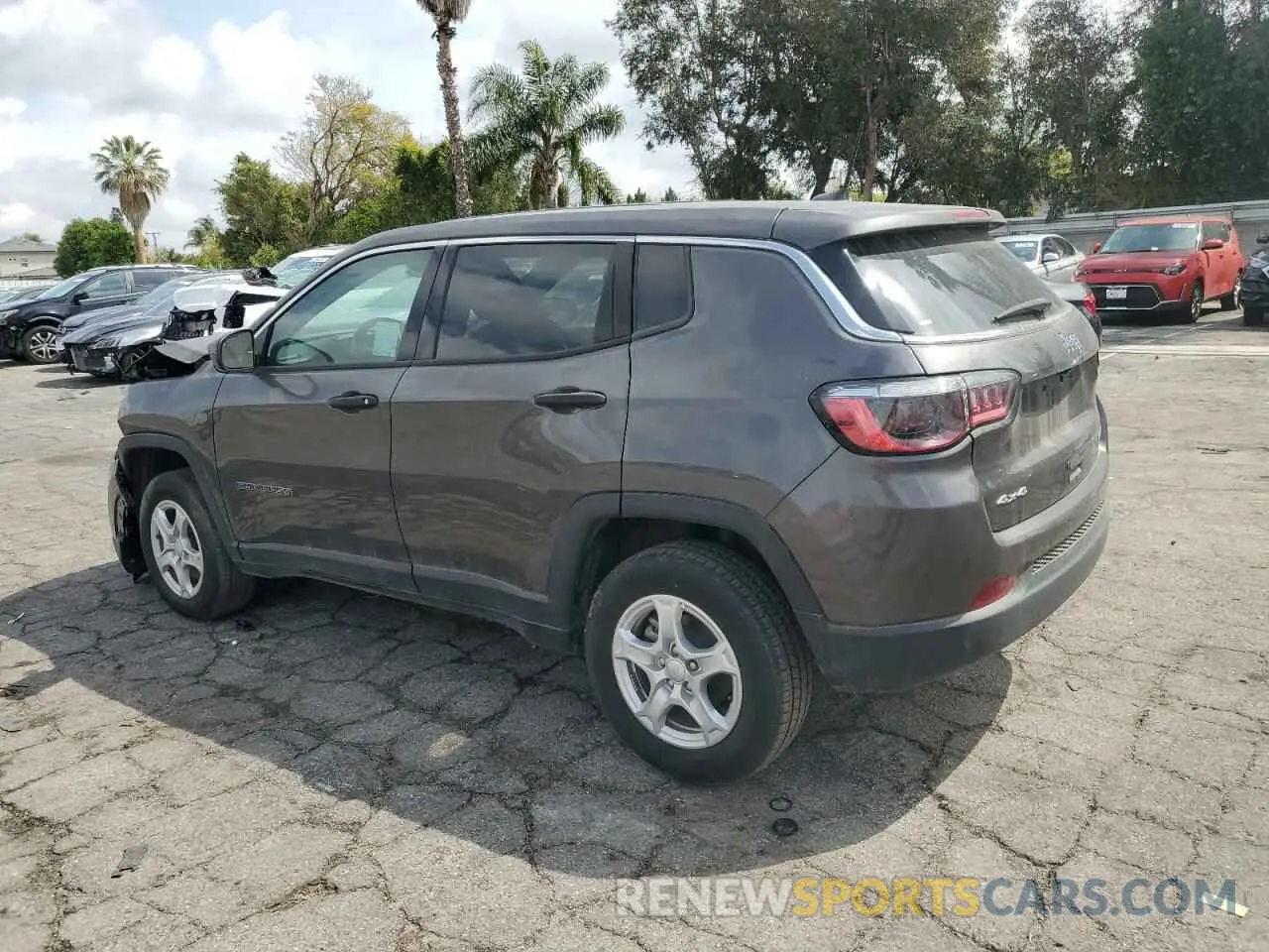 2 Photograph of a damaged car 3C4NJDAB9NT144165 JEEP COMPASS 2022