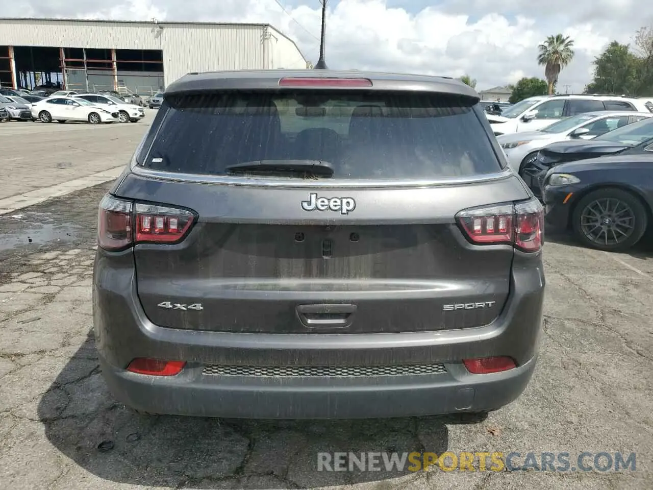 6 Photograph of a damaged car 3C4NJDAB9NT144165 JEEP COMPASS 2022