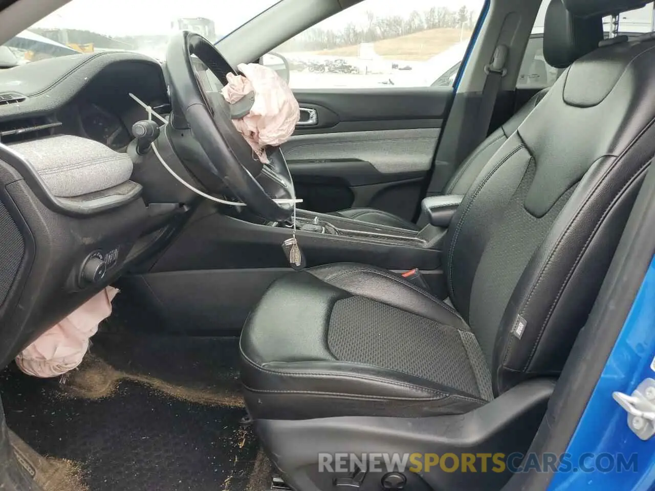 7 Photograph of a damaged car 3C4NJDBB0NT115300 JEEP COMPASS 2022