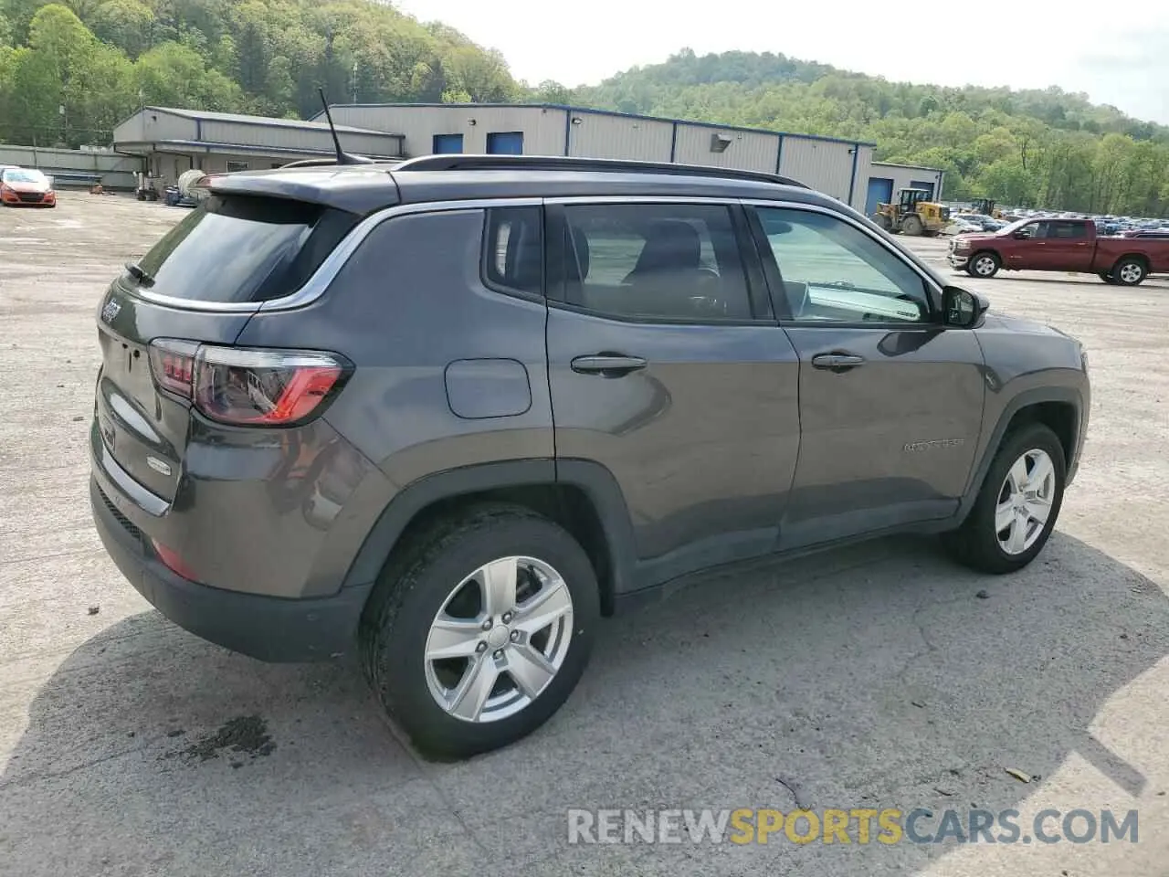 3 Photograph of a damaged car 3C4NJDBB0NT119783 JEEP COMPASS 2022