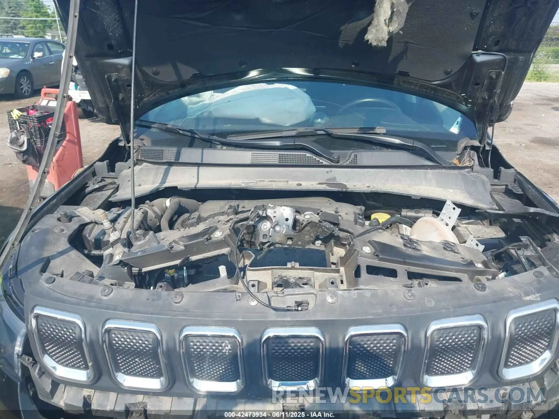 10 Photograph of a damaged car 3C4NJDBB0NT216921 JEEP COMPASS 2022