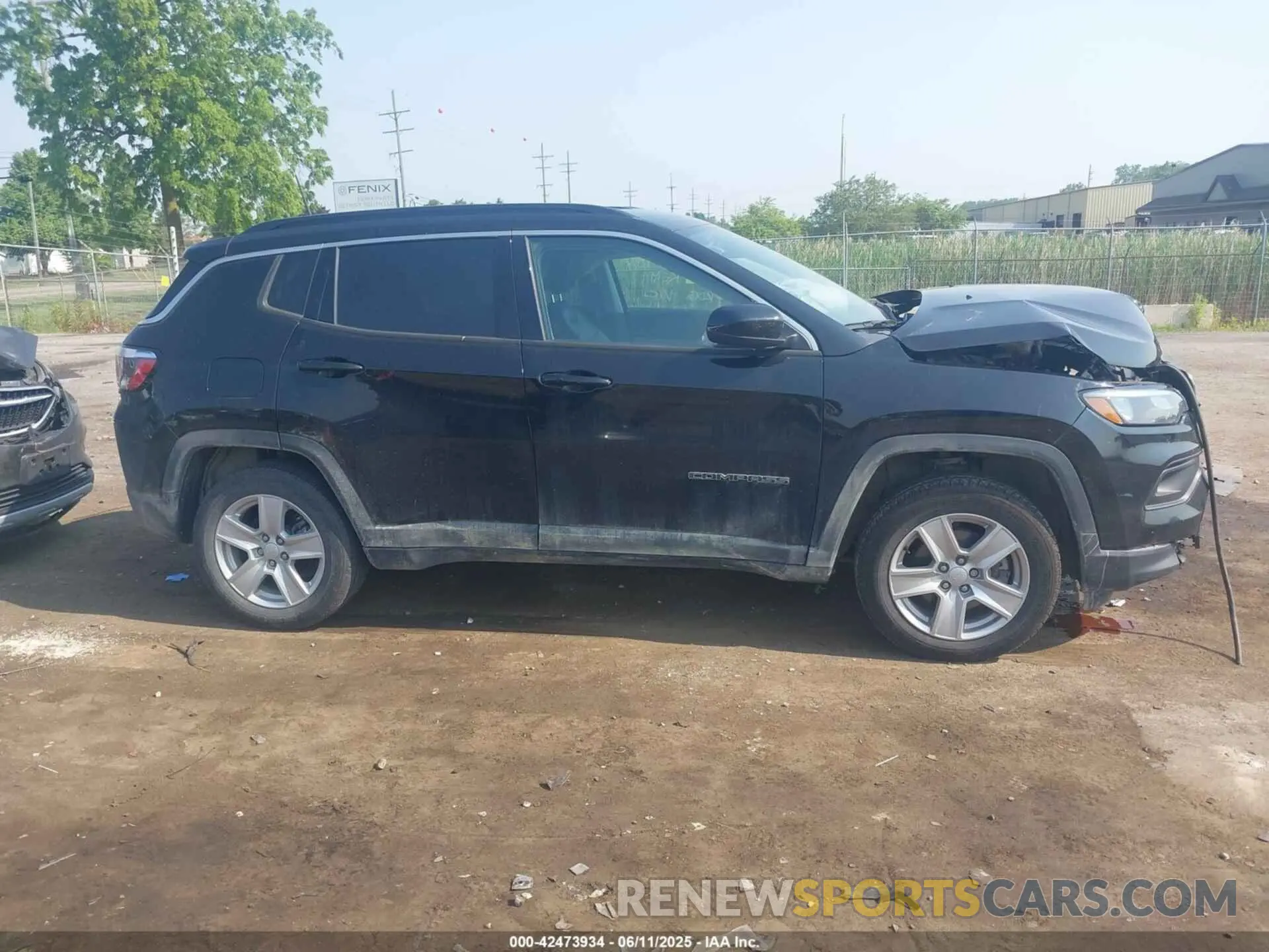 13 Photograph of a damaged car 3C4NJDBB0NT216921 JEEP COMPASS 2022