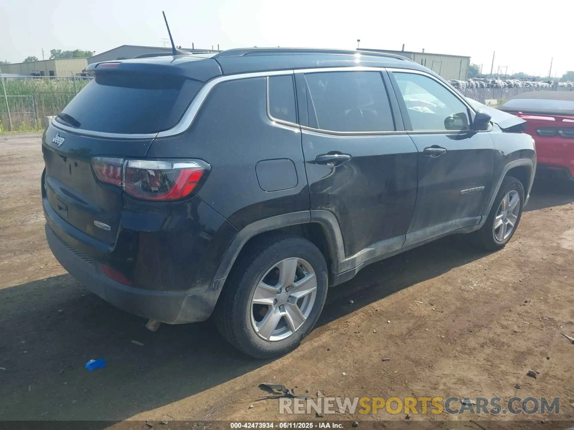 4 Photograph of a damaged car 3C4NJDBB0NT216921 JEEP COMPASS 2022