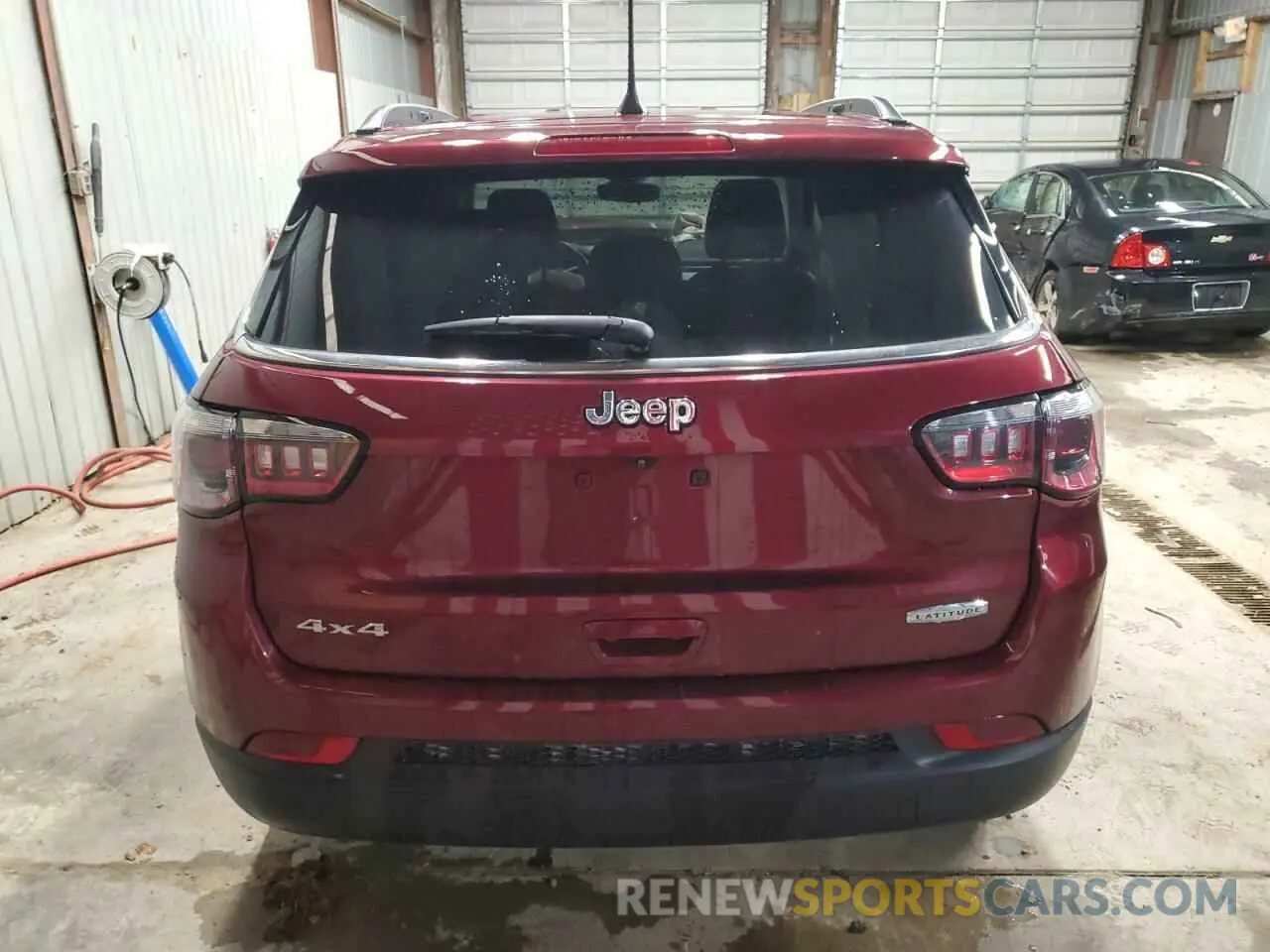 6 Photograph of a damaged car 3C4NJDBB1NT118769 JEEP COMPASS 2022