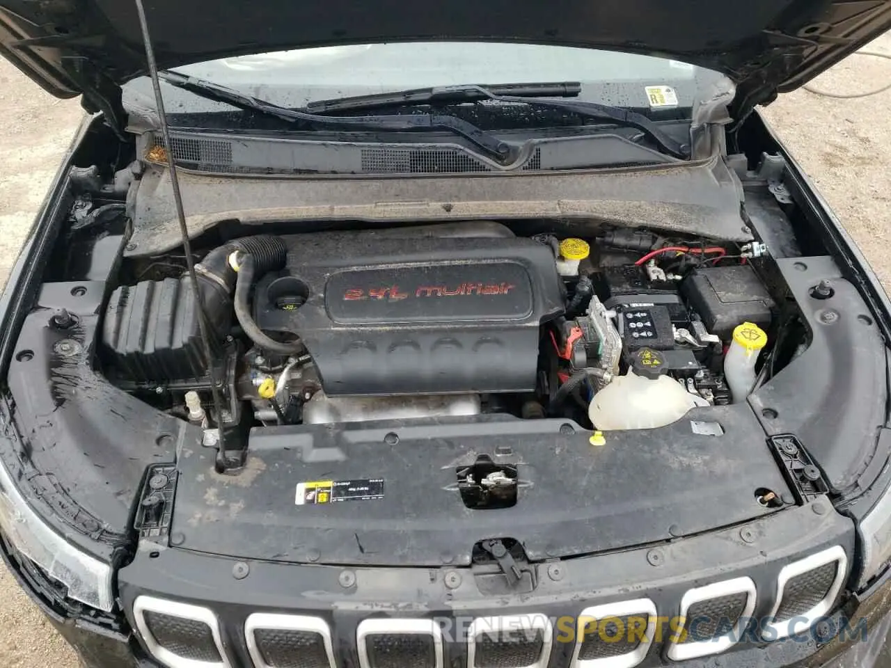 11 Photograph of a damaged car 3C4NJDBB1NT124880 JEEP COMPASS 2022