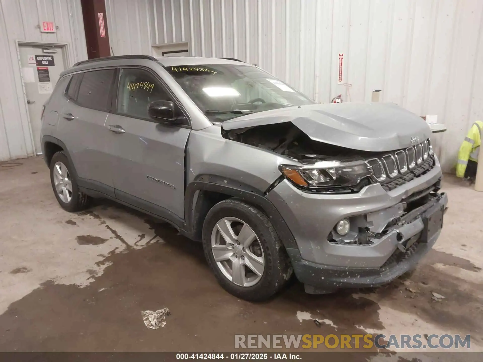 1 Photograph of a damaged car 3C4NJDBB1NT164537 JEEP COMPASS 2022