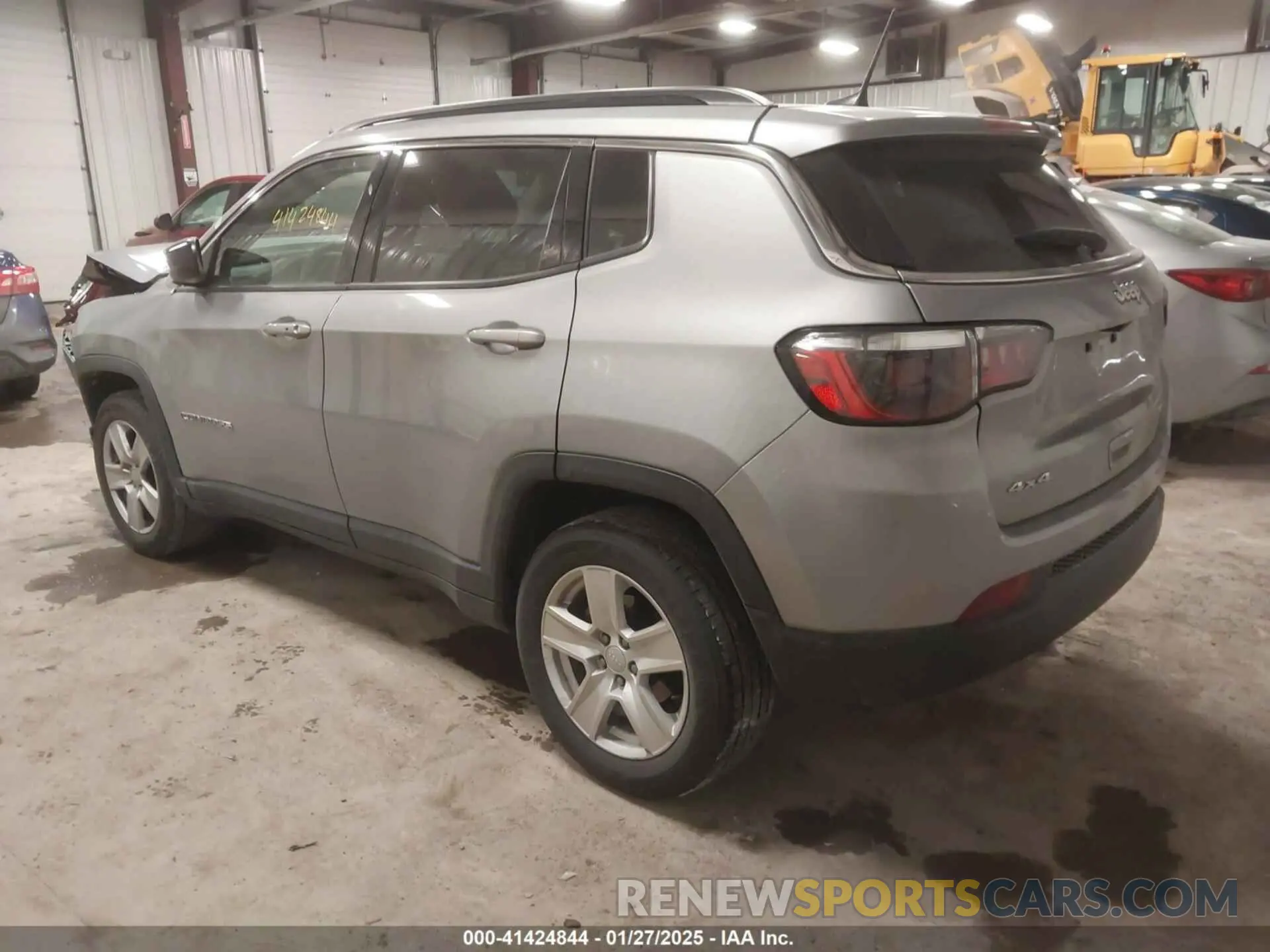 3 Photograph of a damaged car 3C4NJDBB1NT164537 JEEP COMPASS 2022