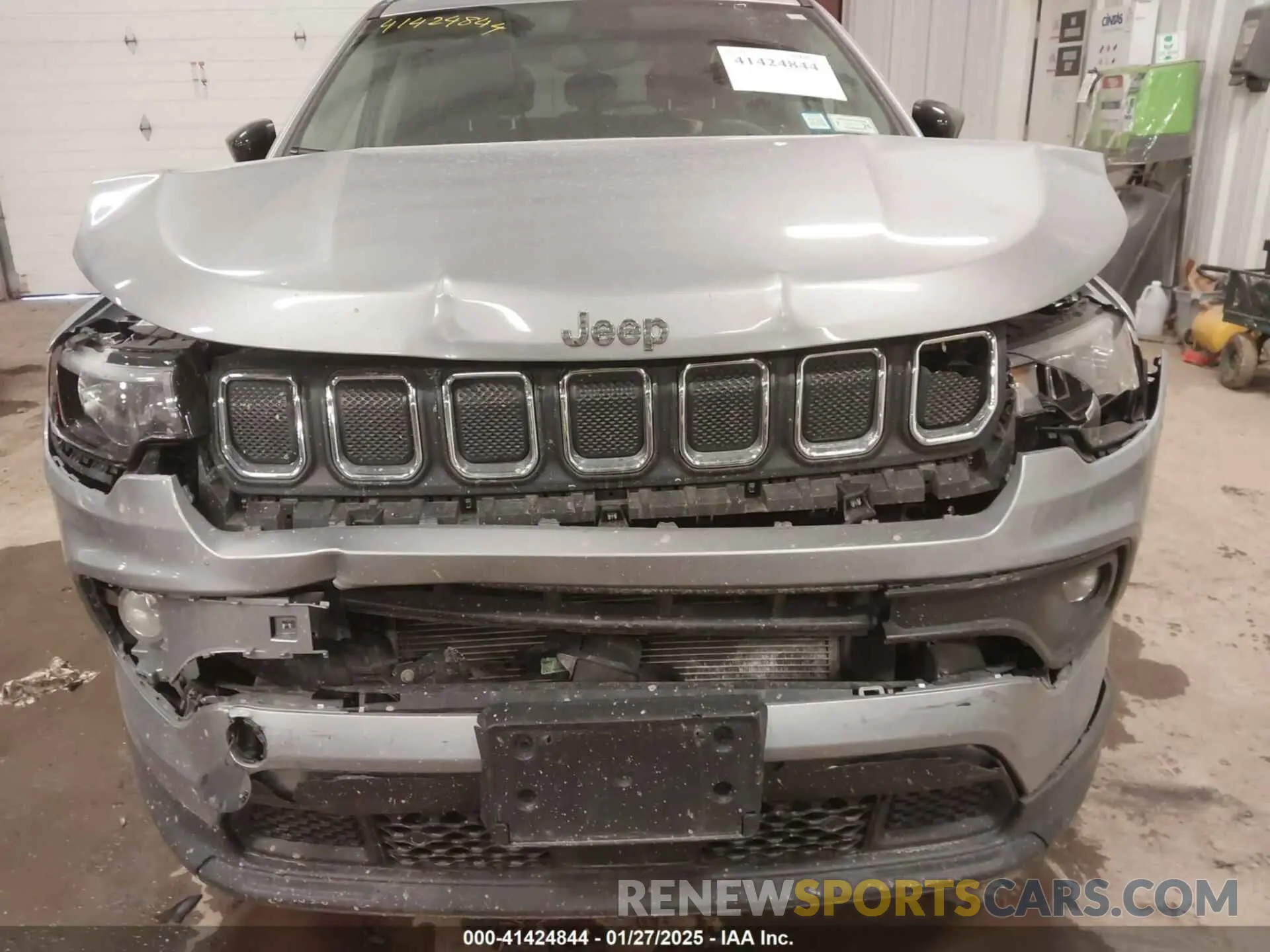 6 Photograph of a damaged car 3C4NJDBB1NT164537 JEEP COMPASS 2022