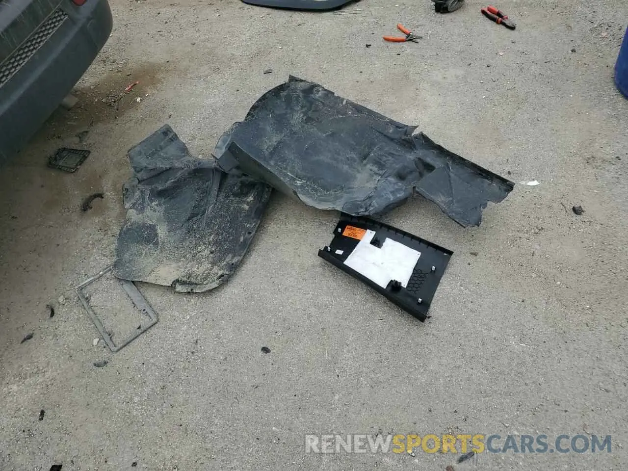 13 Photograph of a damaged car 3C4NJDBB2NT124371 JEEP COMPASS 2022