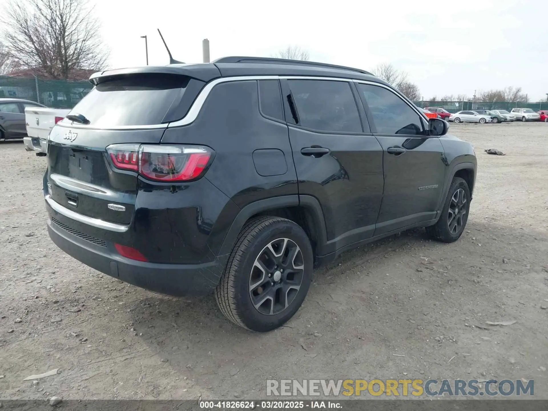 4 Photograph of a damaged car 3C4NJDBB2NT135824 JEEP COMPASS 2022