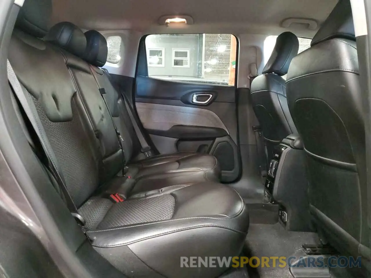 11 Photograph of a damaged car 3C4NJDBB2NT155247 JEEP COMPASS 2022