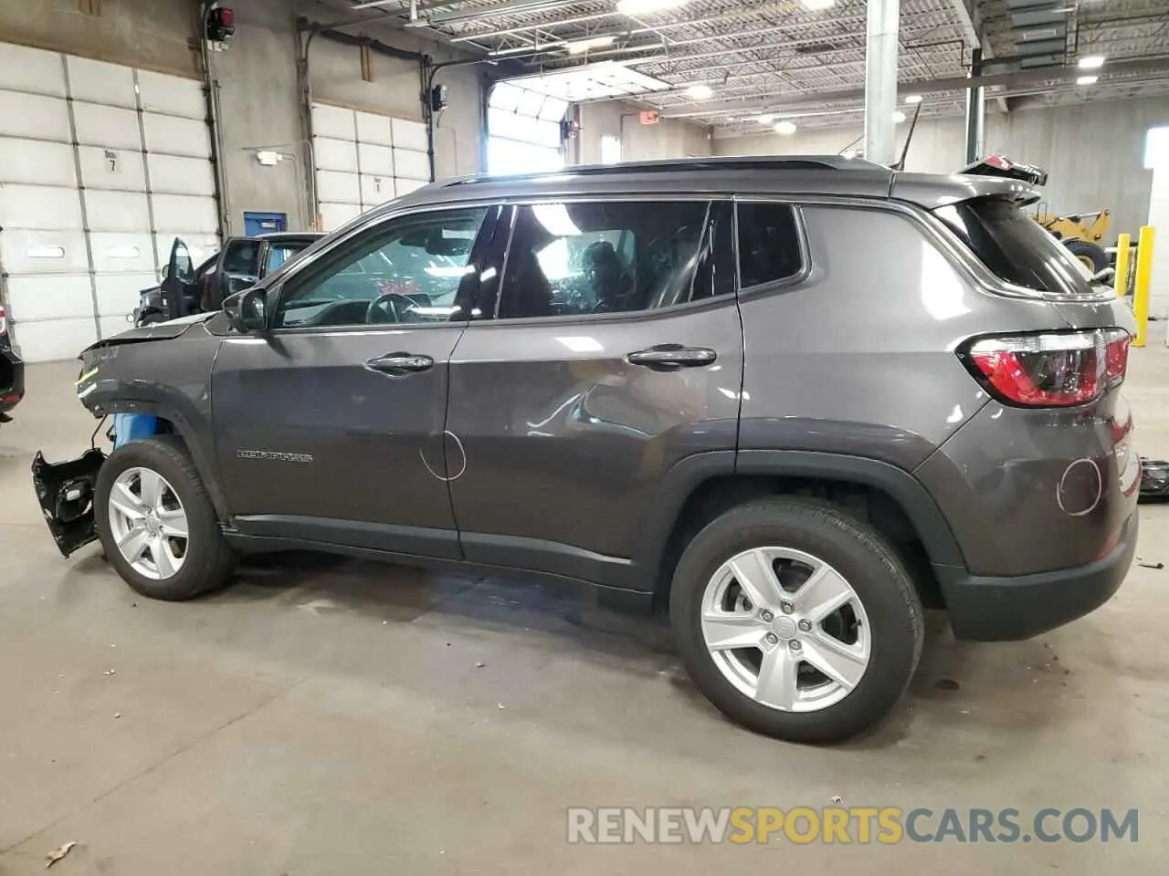 2 Photograph of a damaged car 3C4NJDBB2NT155247 JEEP COMPASS 2022