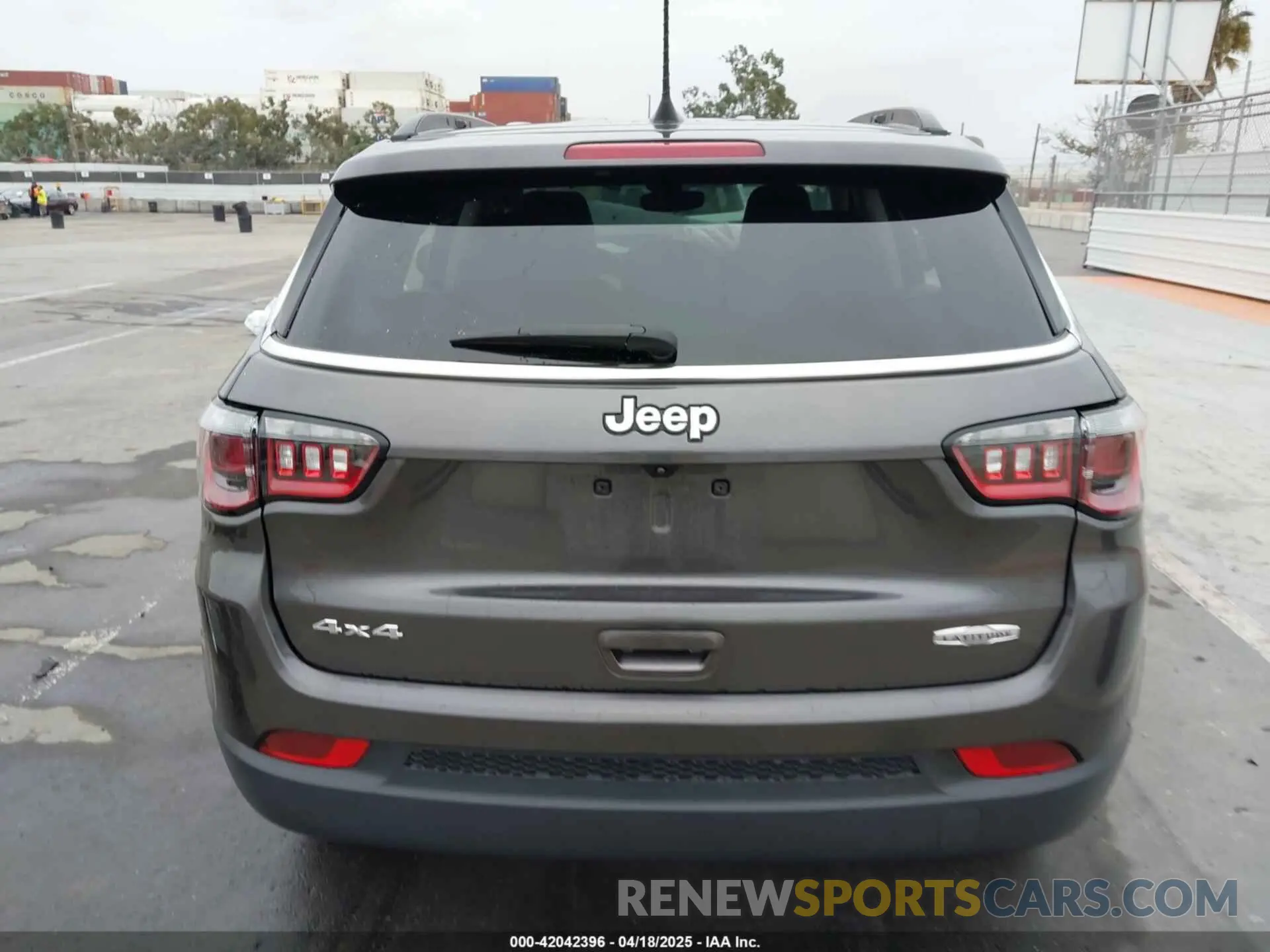 16 Photograph of a damaged car 3C4NJDBB2NT176163 JEEP COMPASS 2022