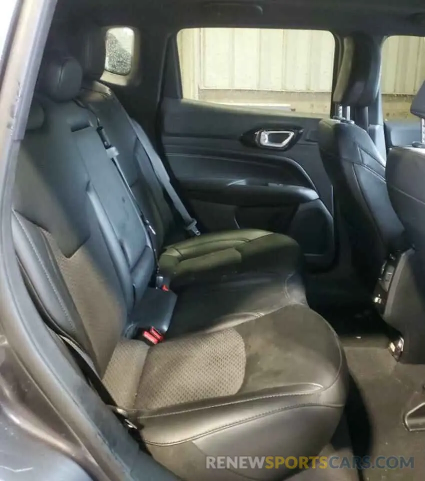 11 Photograph of a damaged car 3C4NJDBB2NT182013 JEEP COMPASS 2022
