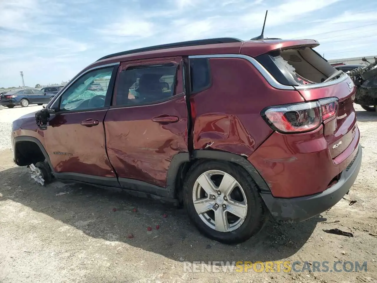 2 Photograph of a damaged car 3C4NJDBB3NT122001 JEEP COMPASS 2022