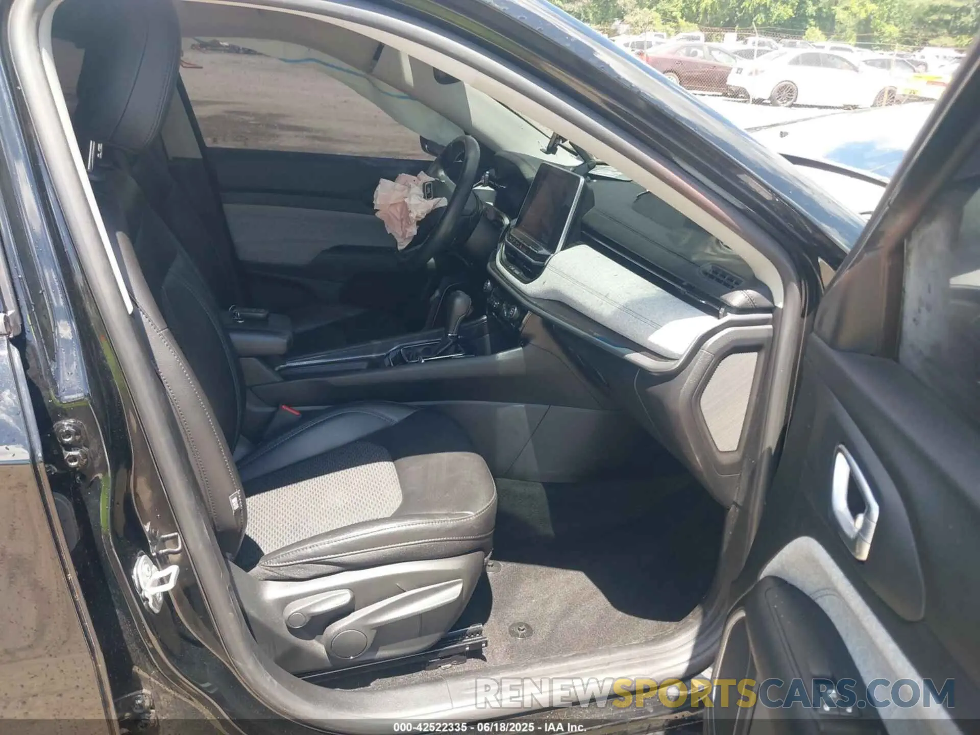 5 Photograph of a damaged car 3C4NJDBB3NT140305 JEEP COMPASS 2022