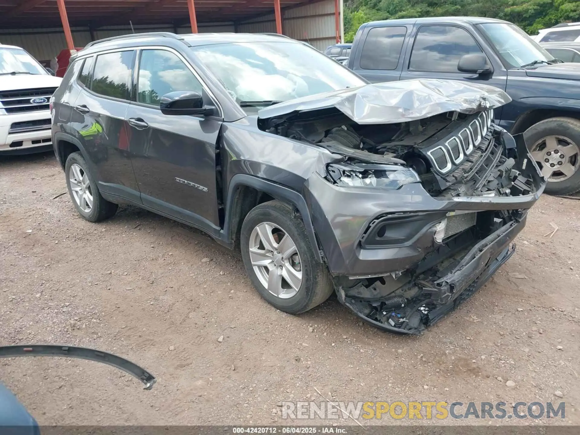 1 Photograph of a damaged car 3C4NJDBB3NT147304 JEEP COMPASS 2022