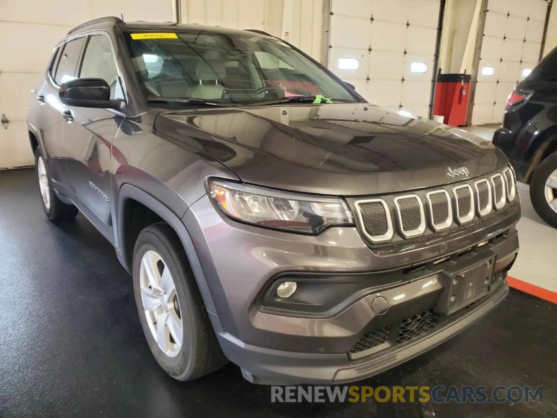 11 Photograph of a damaged car 3C4NJDBB3NT150638 JEEP COMPASS 2022