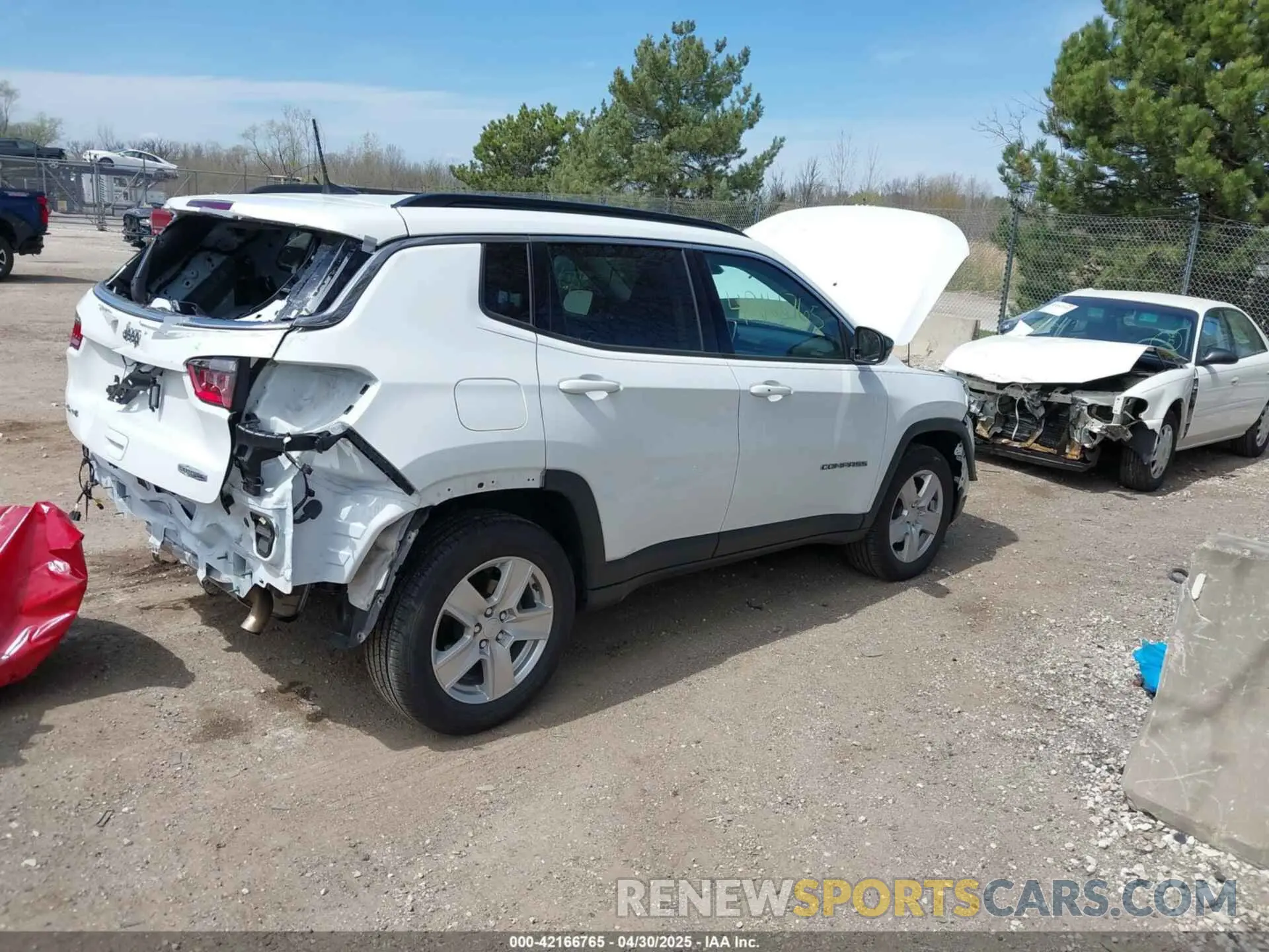 4 Photograph of a damaged car 3C4NJDBB3NT156973 JEEP COMPASS 2022