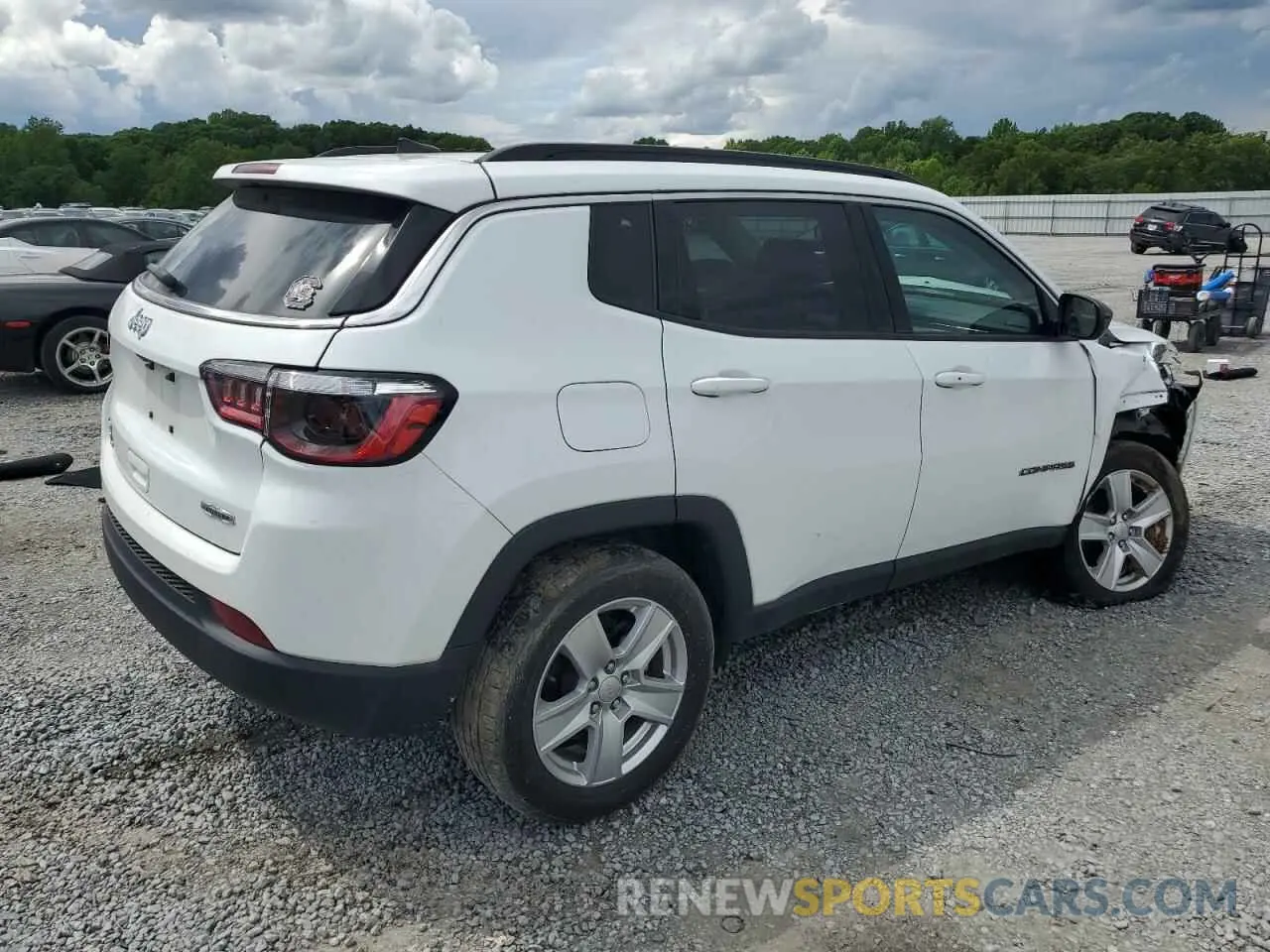 3 Photograph of a damaged car 3C4NJDBB3NT158254 JEEP COMPASS 2022