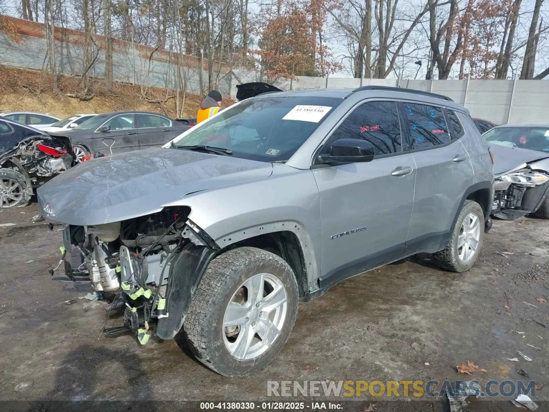 2 Photograph of a damaged car 3C4NJDBB4NT131810 JEEP COMPASS 2022
