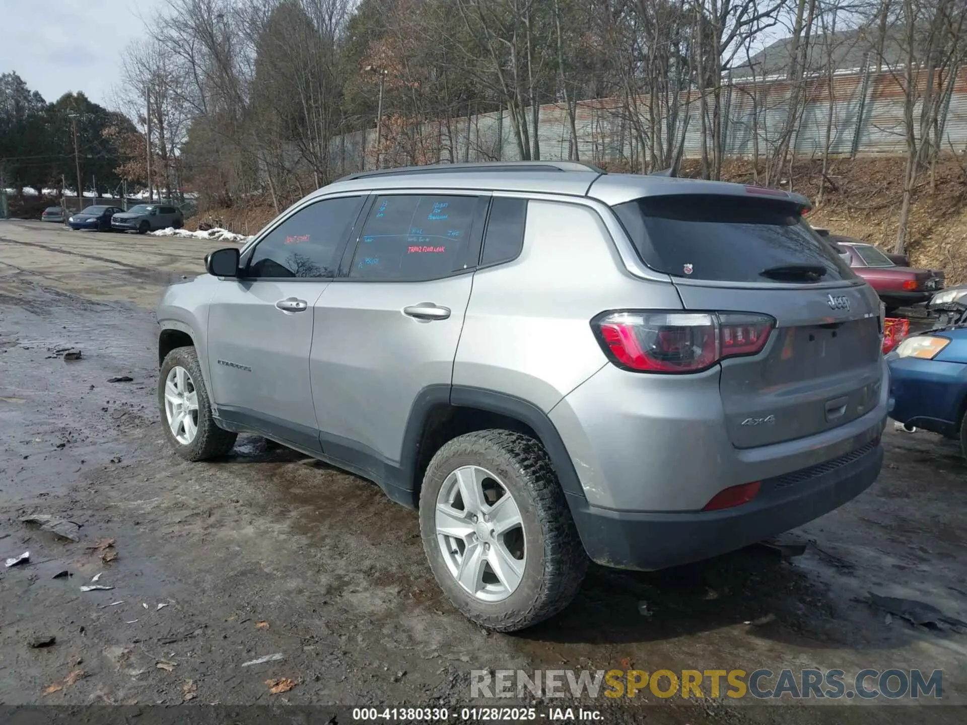 3 Photograph of a damaged car 3C4NJDBB4NT131810 JEEP COMPASS 2022