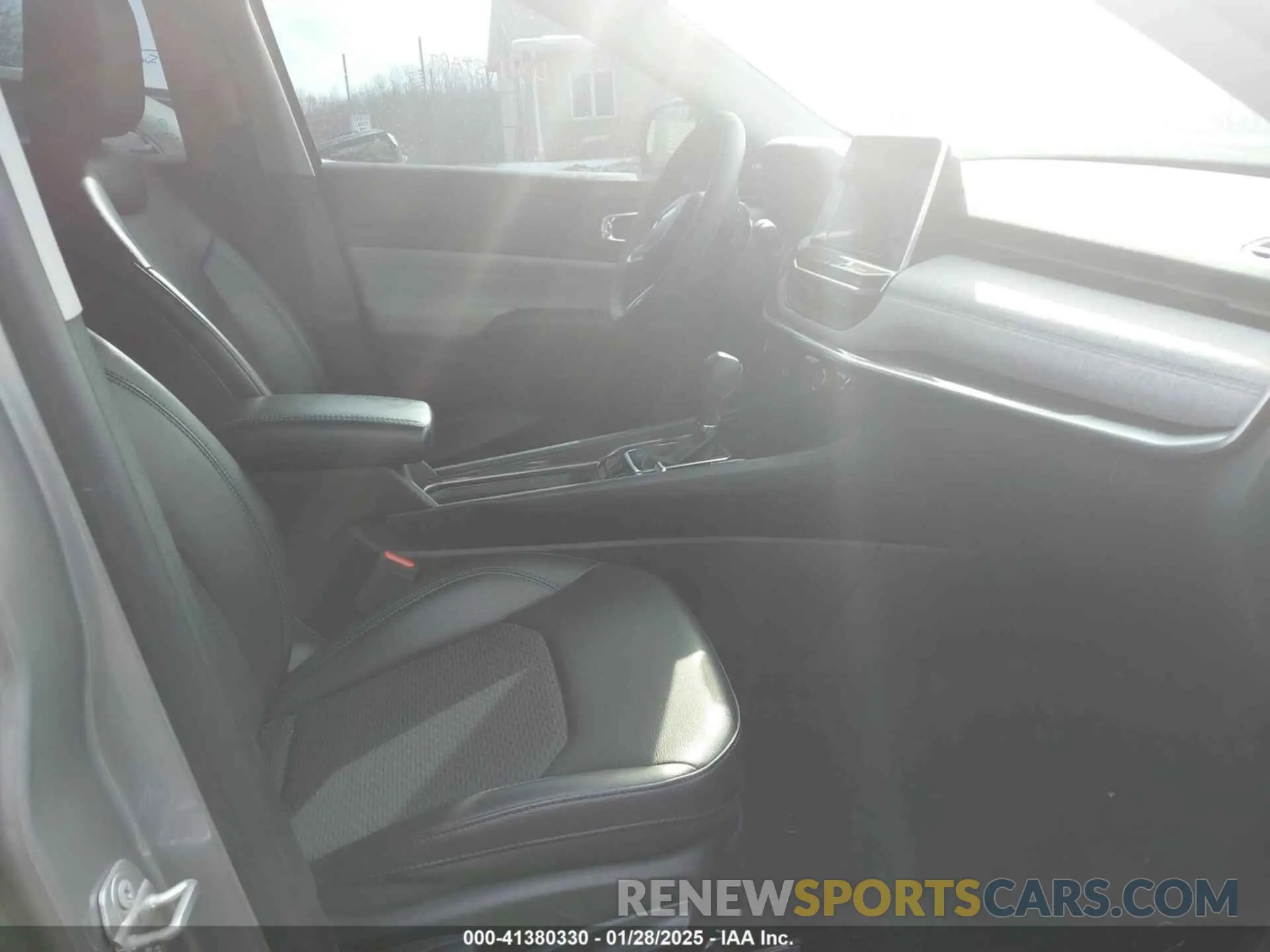 5 Photograph of a damaged car 3C4NJDBB4NT131810 JEEP COMPASS 2022