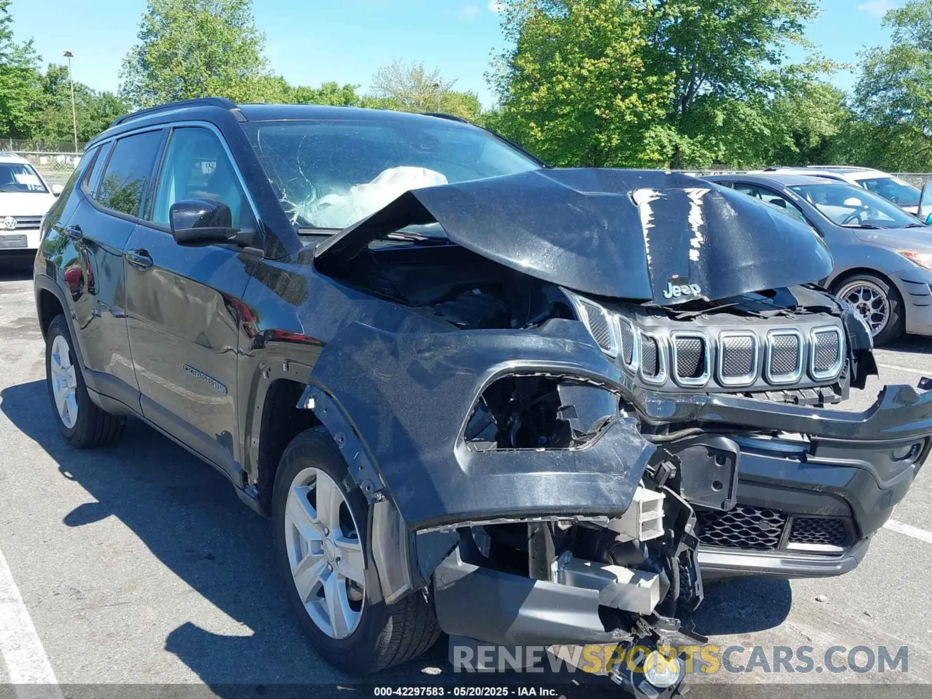 1 Photograph of a damaged car 3C4NJDBB4NT151989 JEEP COMPASS 2022