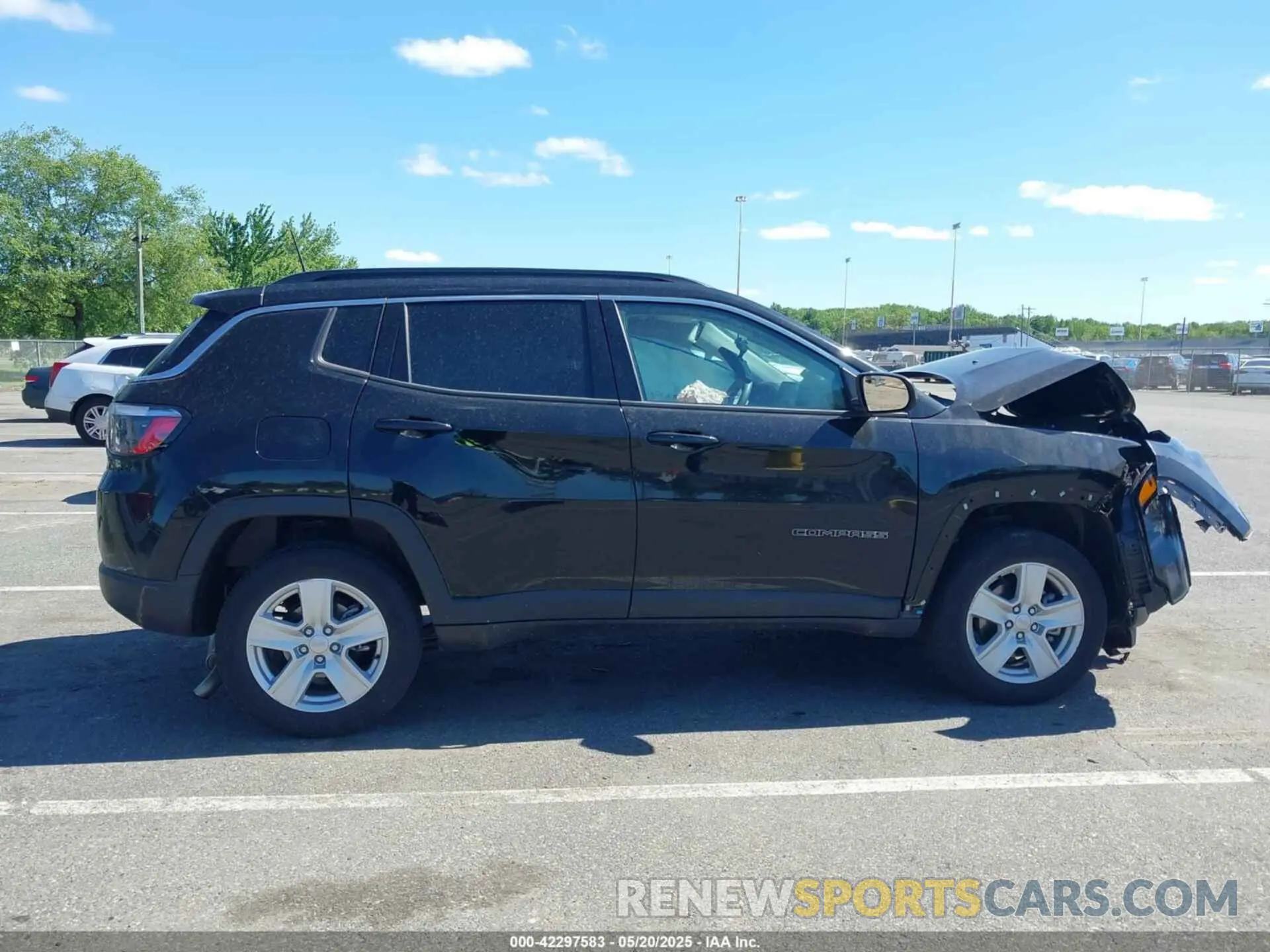 12 Photograph of a damaged car 3C4NJDBB4NT151989 JEEP COMPASS 2022