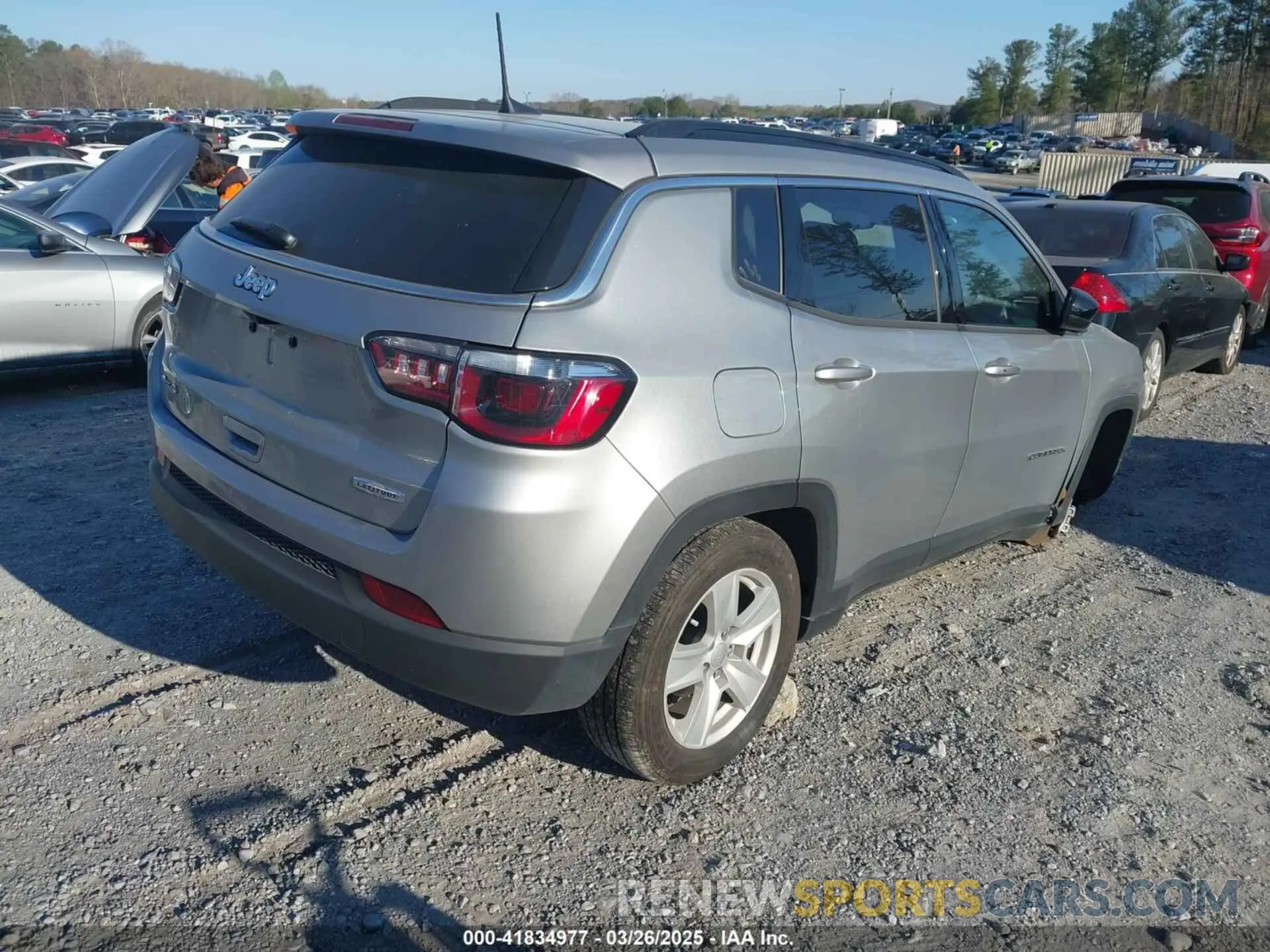 4 Photograph of a damaged car 3C4NJDBB4NT165519 JEEP COMPASS 2022