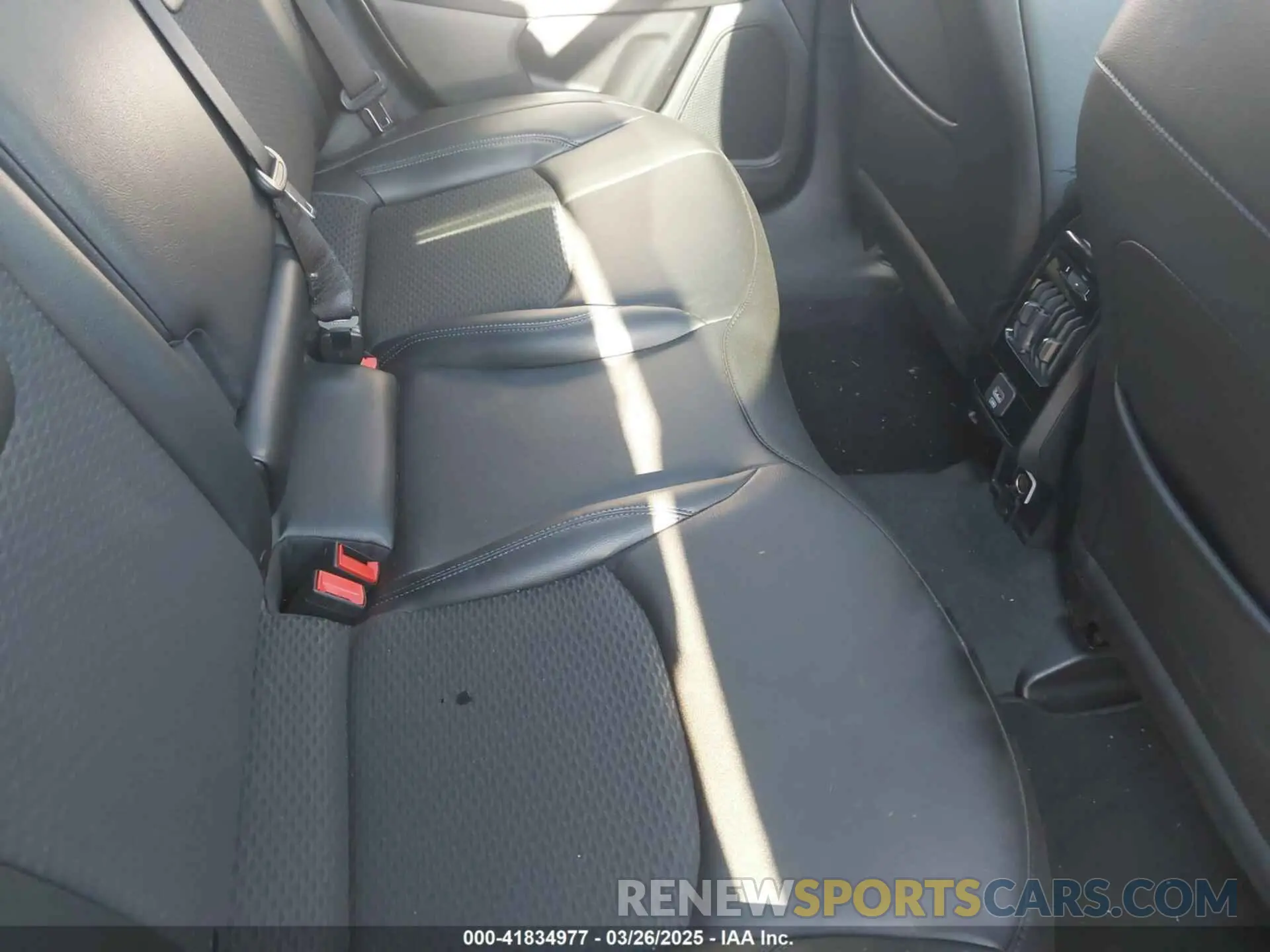 8 Photograph of a damaged car 3C4NJDBB4NT165519 JEEP COMPASS 2022
