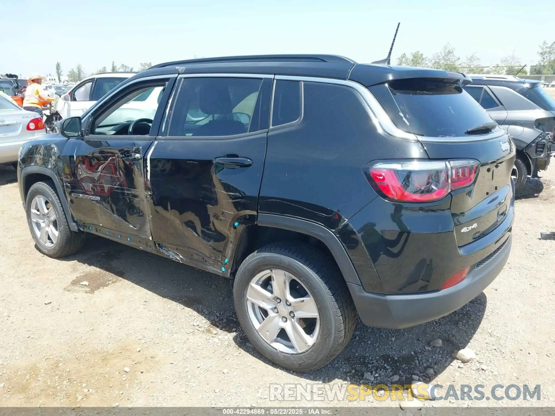 3 Photograph of a damaged car 3C4NJDBB4NT216159 JEEP COMPASS 2022