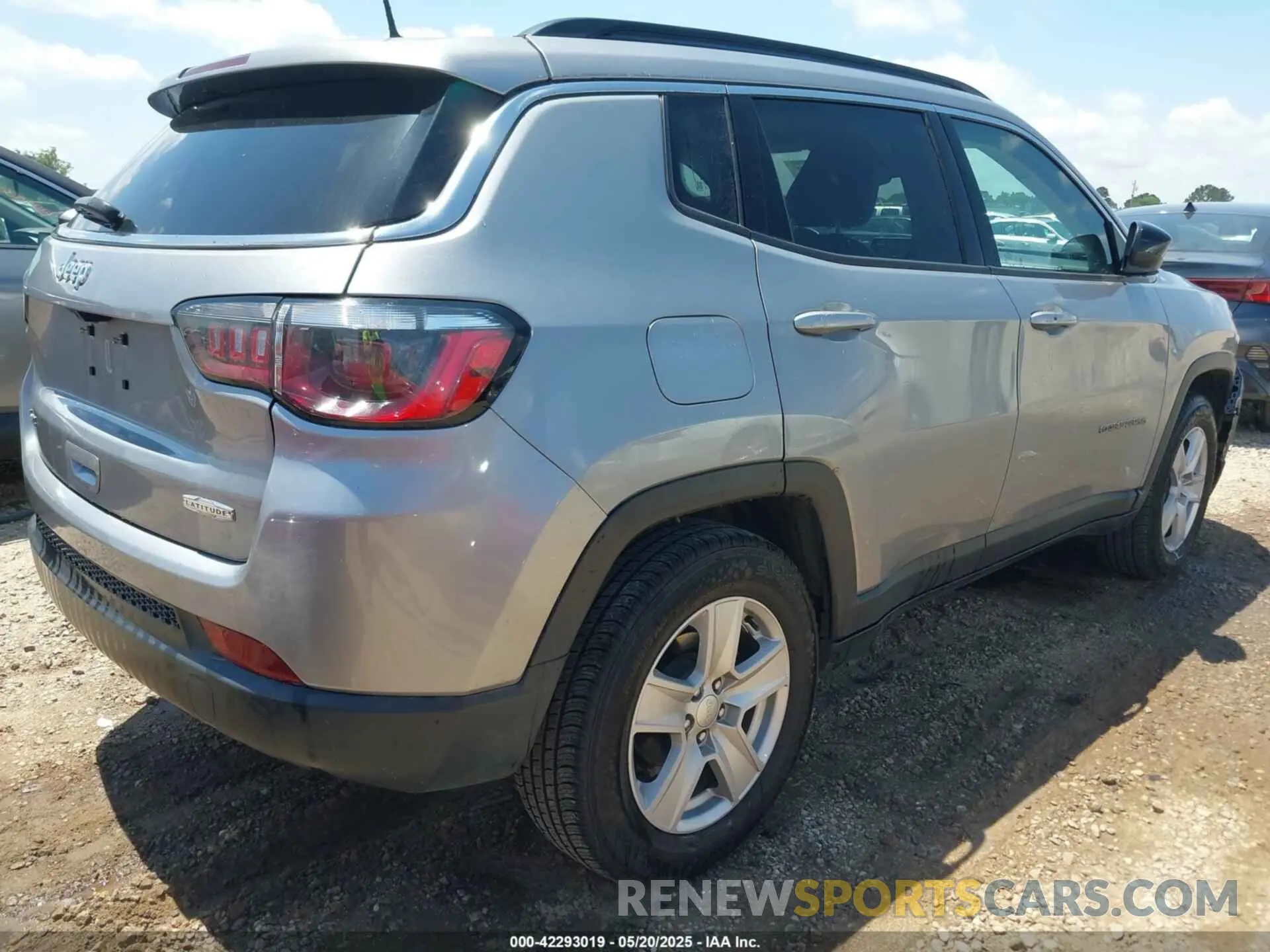 4 Photograph of a damaged car 3C4NJDBB4NT230241 JEEP COMPASS 2022