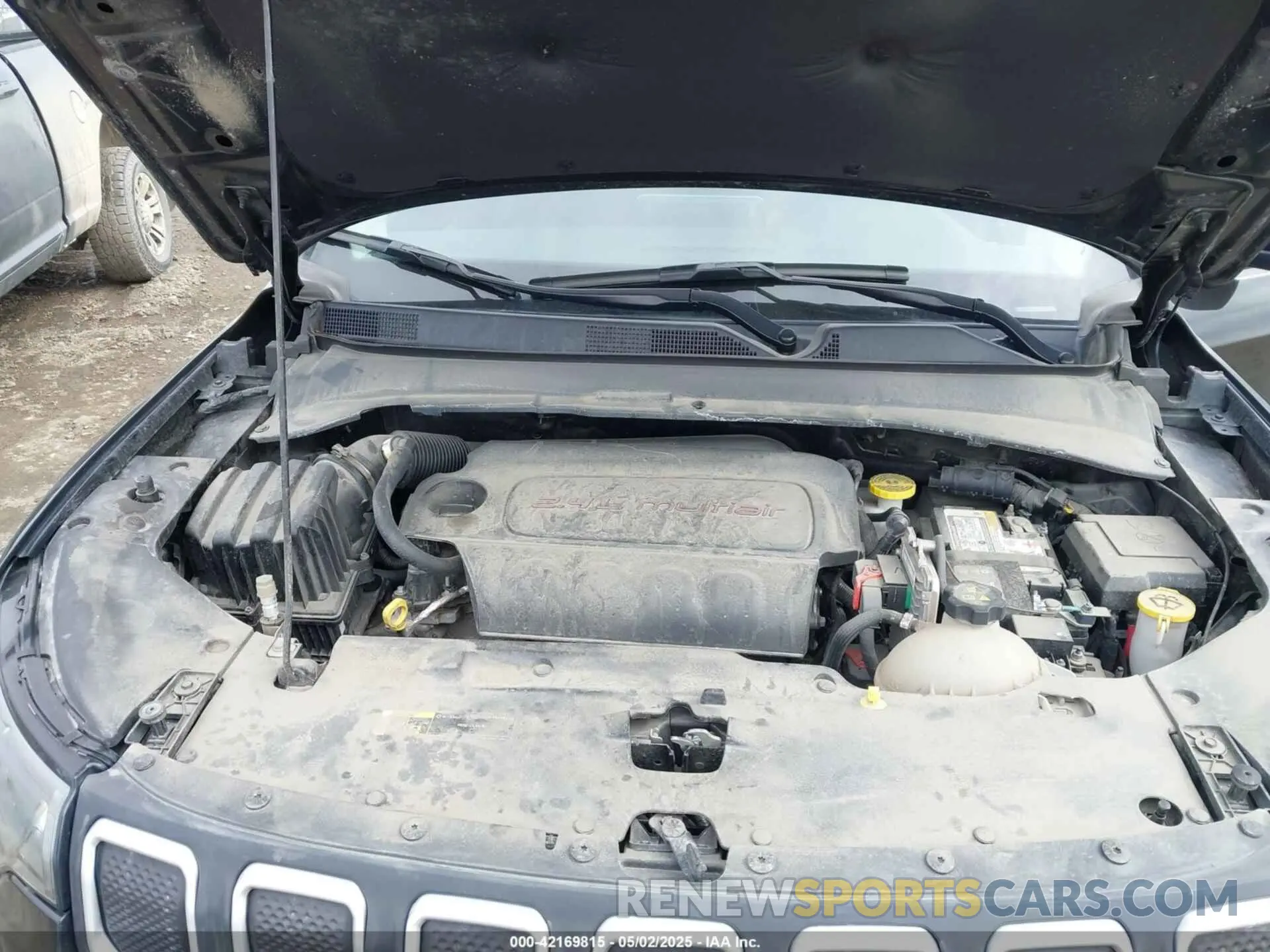 10 Photograph of a damaged car 3C4NJDBB5NT103207 JEEP COMPASS 2022
