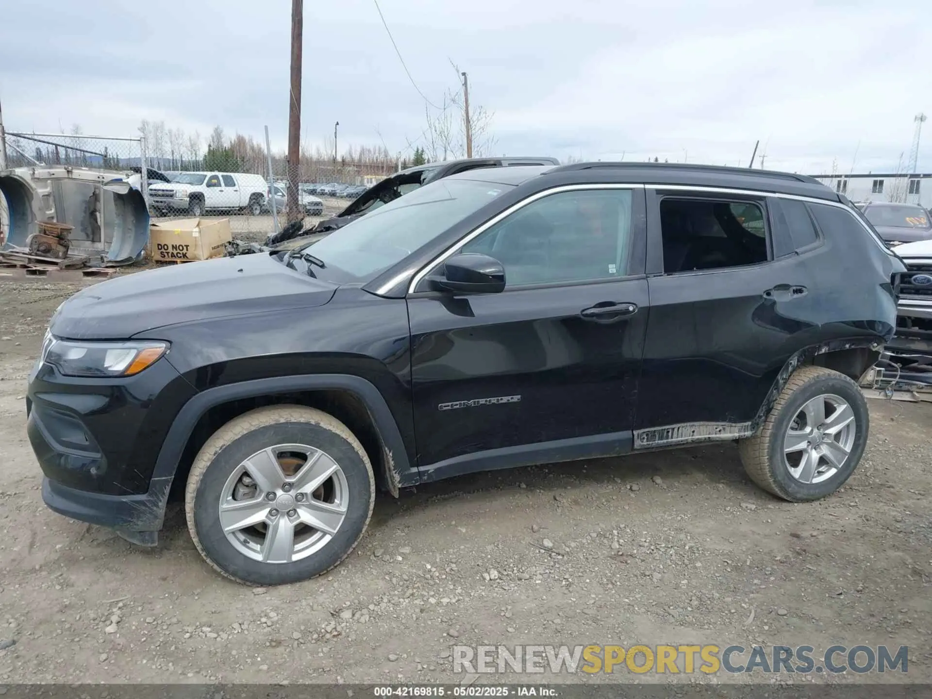 15 Photograph of a damaged car 3C4NJDBB5NT103207 JEEP COMPASS 2022