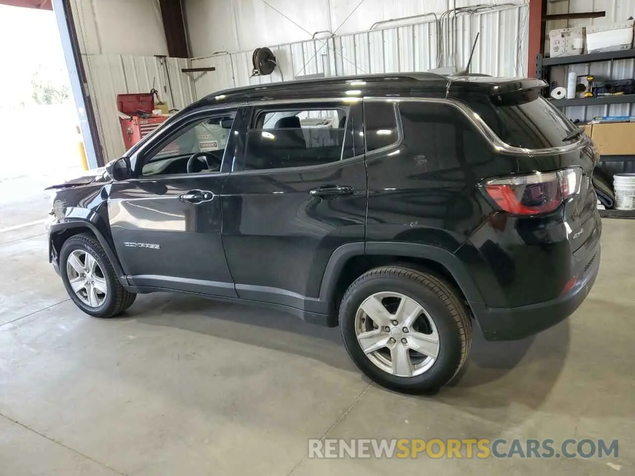 2 Photograph of a damaged car 3C4NJDBB5NT105376 JEEP COMPASS 2022