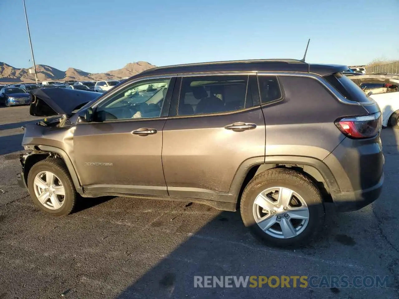 2 Photograph of a damaged car 3C4NJDBB5NT161351 JEEP COMPASS 2022